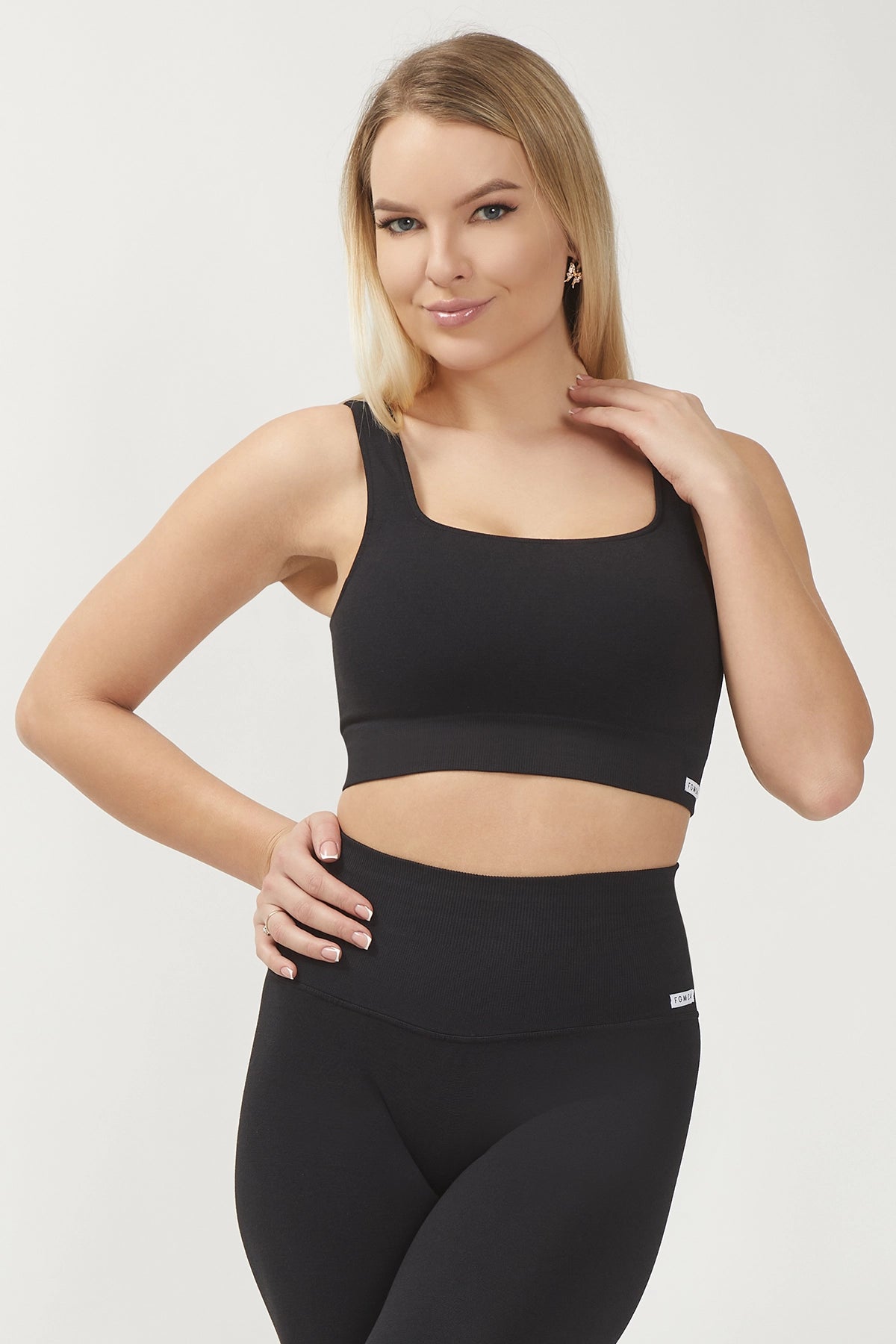 Top sportivo con spalline larghe Essence BambùFIR Nero - FGM04 - Maglie e Top - fgm04
