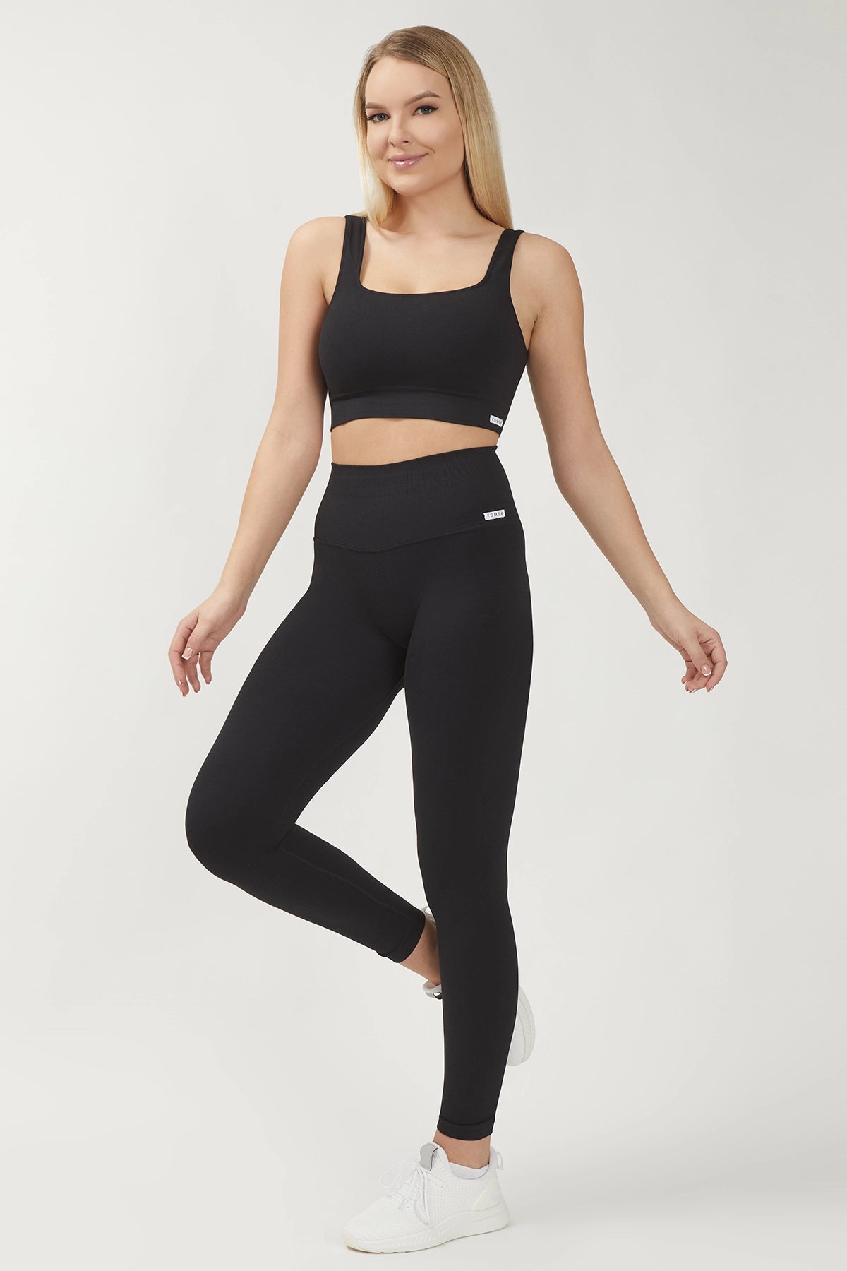 Top sportivo con spalline larghe Essence BambùFIR Nero - FGM04 - Maglie e Top - fgm04