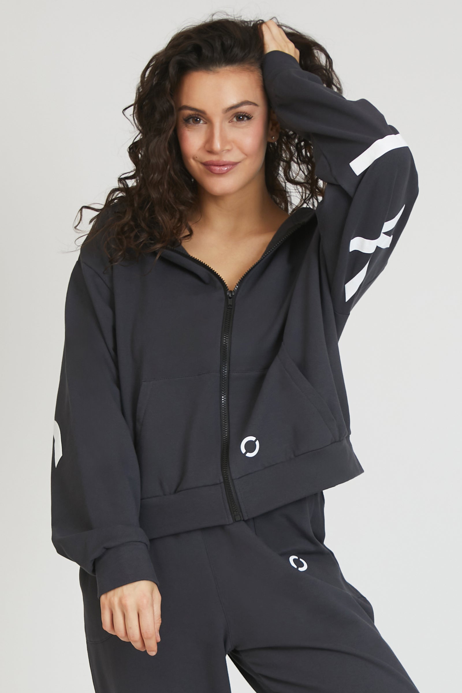 tuta sportiva in cotone oversize full zip con logo sulla schiena Felpa Over Cappuccio FLAG Donna Grigio Piombo - FGM04 - Linea Ikonic - fgm04