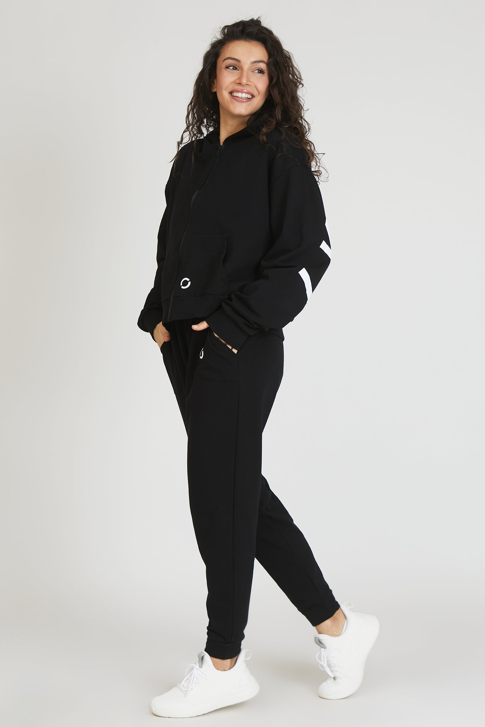 tuta sportiva in cotone oversize full zip con logo sulla schiena Felpa Over Cappuccio FLAG Donna Nero - FGM04 - Linea Ikonic - fgm04