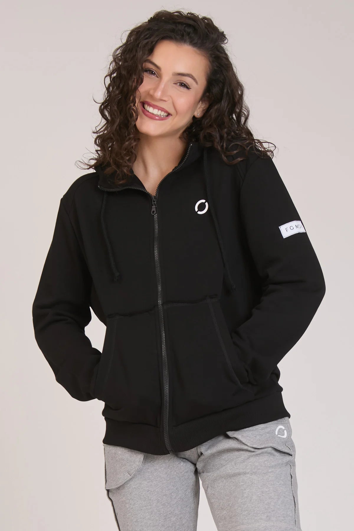 tuta sportiva in cotone full con tasche frontali Felpa Ikonic FGM04 Zip con Cappuccio Colore Nero Donna - FGM04 - Linea Ikonic - fgm04