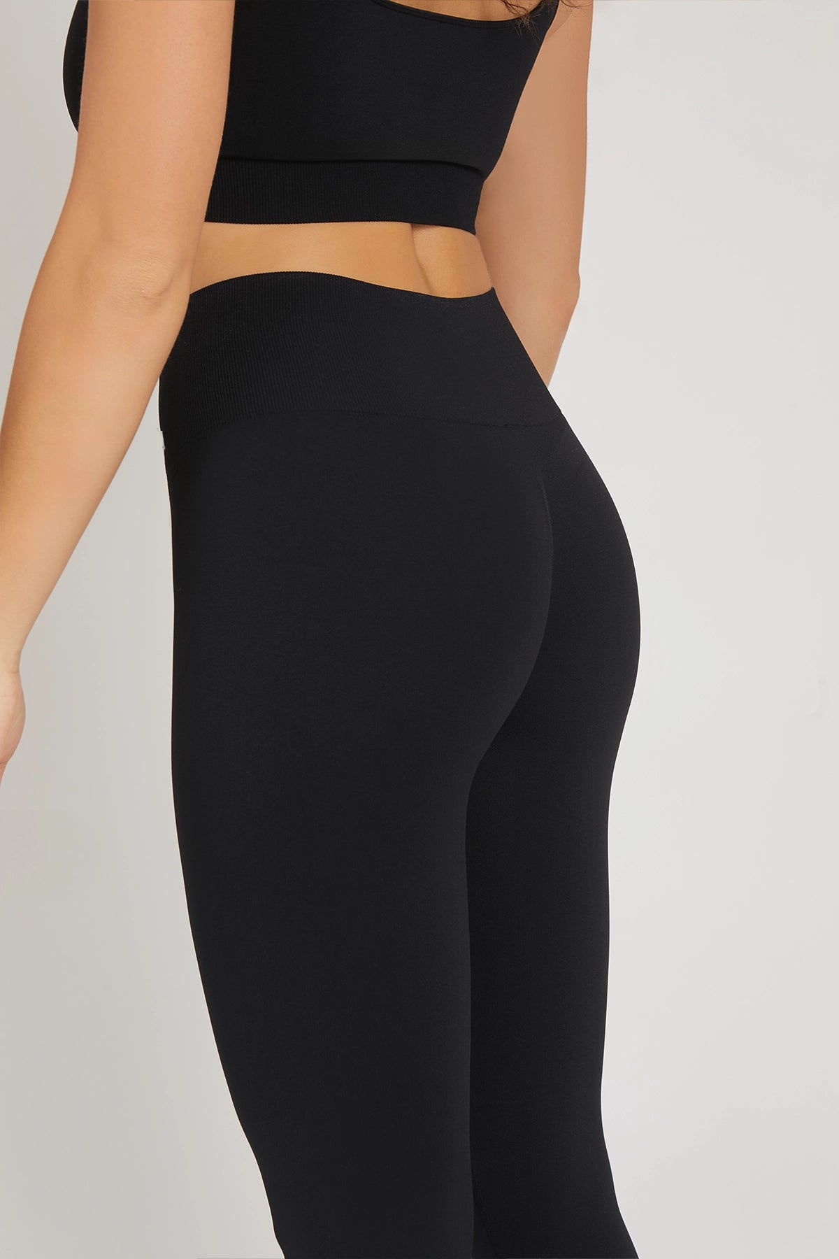 Leggings sportivi con tecnologia FIR soft push up senza arricciatura Confidence Nero - FGM04 - LEGGINGS ANTICELLULITE - fgm04