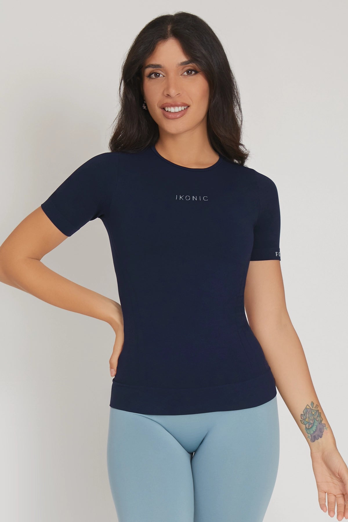 Maglia sportiva tecnica donna Manica corta con tecnologia FIR snellente Ikonic Sport Unisex Blu Notte - FGM04 - Maglie e Top - fgm04