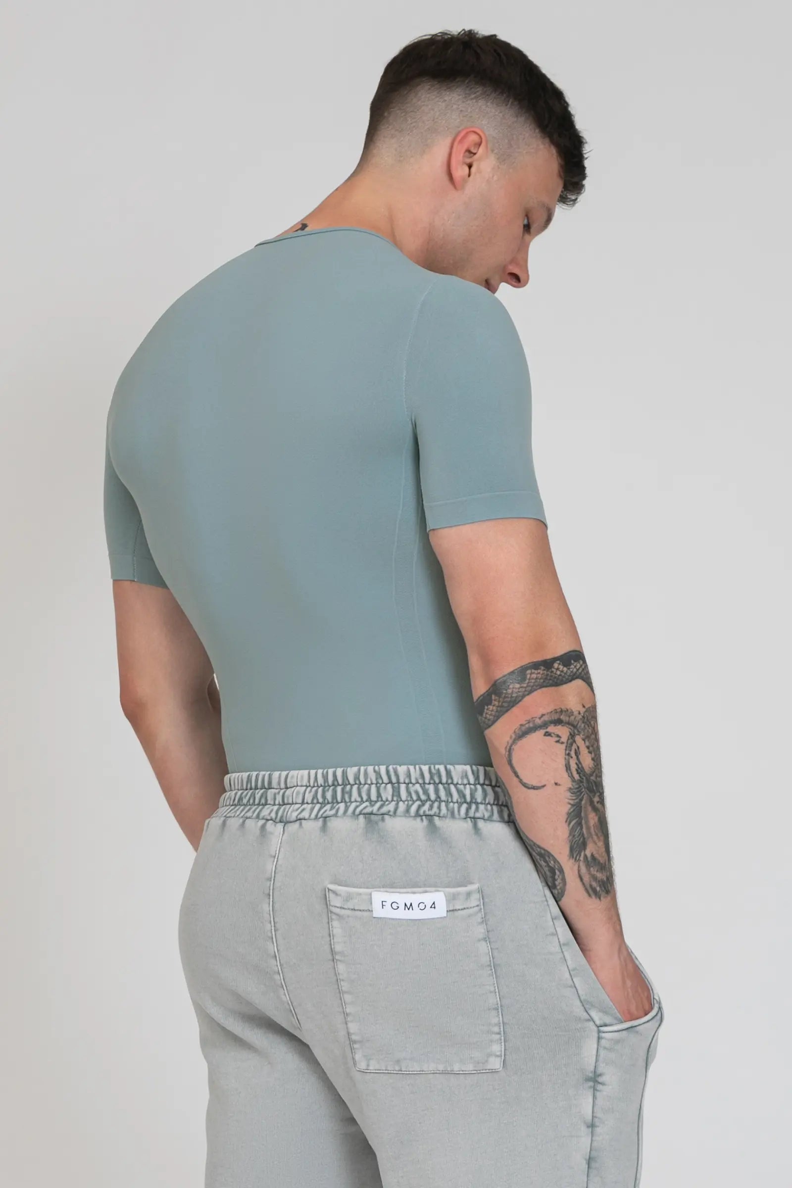 Maglia sportiva tecnica uomo Manica corta con tecnologia FIR Ikonic Sport Unisex Arona - FGM04 - Linea Ikonic Uomo - fgm04