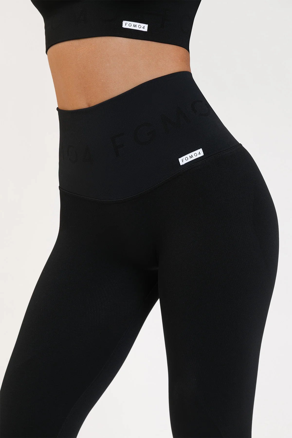 Leggings sportivi con tecnologia FIR push up con arricciatura Monogram Nero - FGM04 - LEGGINGS ANTICELLULITE - fgm04