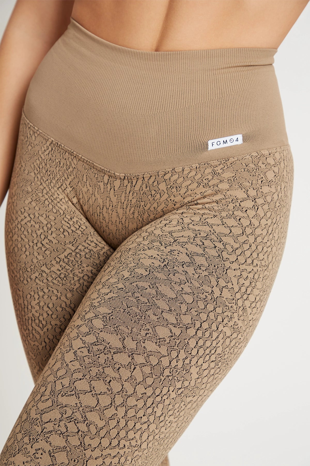 Leggings sportivi con tecnologia FIR push up con arricciatura animalier Jungle Pitone Roccia - FGM04 - OFFERTE SPECIALI - fgm04