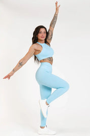 Top sportivo con schiena scoperta scollo all’americana Olimpia Azzurro Tropical Breeze - FGM04 - Maglie e Top - fgm04