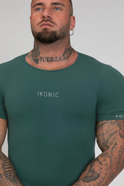 Maglia sportiva tecnica uomo Manica corta con tecnologia FIR Ikonic Sport Unisex Verde Pino - FGM04 - Linea Ikonic Uomo - fgm04