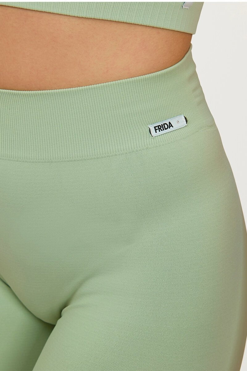 Pinocchietti sportivi con tecnologia FIR push up con arricciatura PUSH - UP Verde Pistacchio - FGM04 - OFFERTE SPECIALI - fgm04