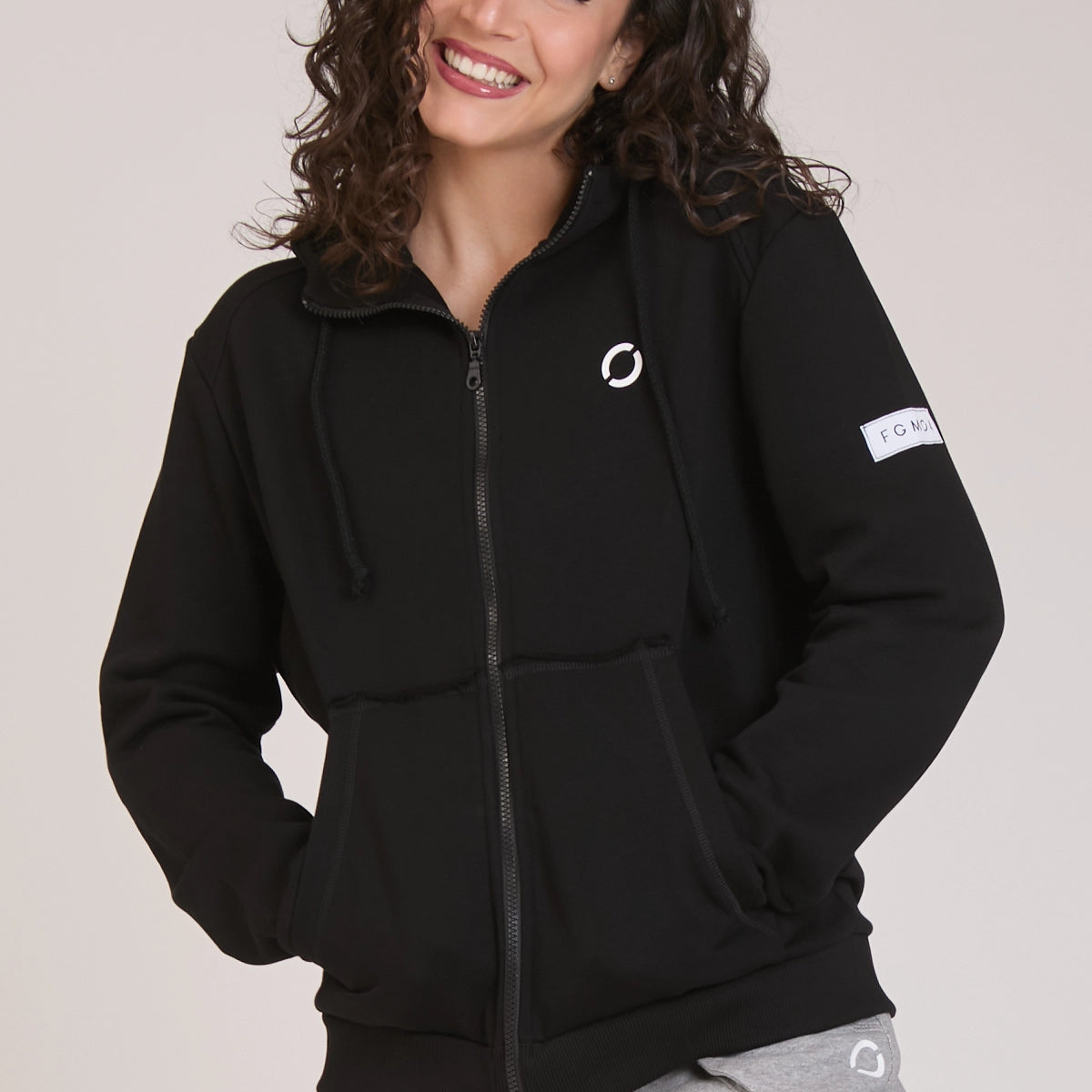 Felpa Ikonic FGM04 Zip con Cappuccio Colore Nero Donna - FGM04 - Linea Ikonic - fgm04