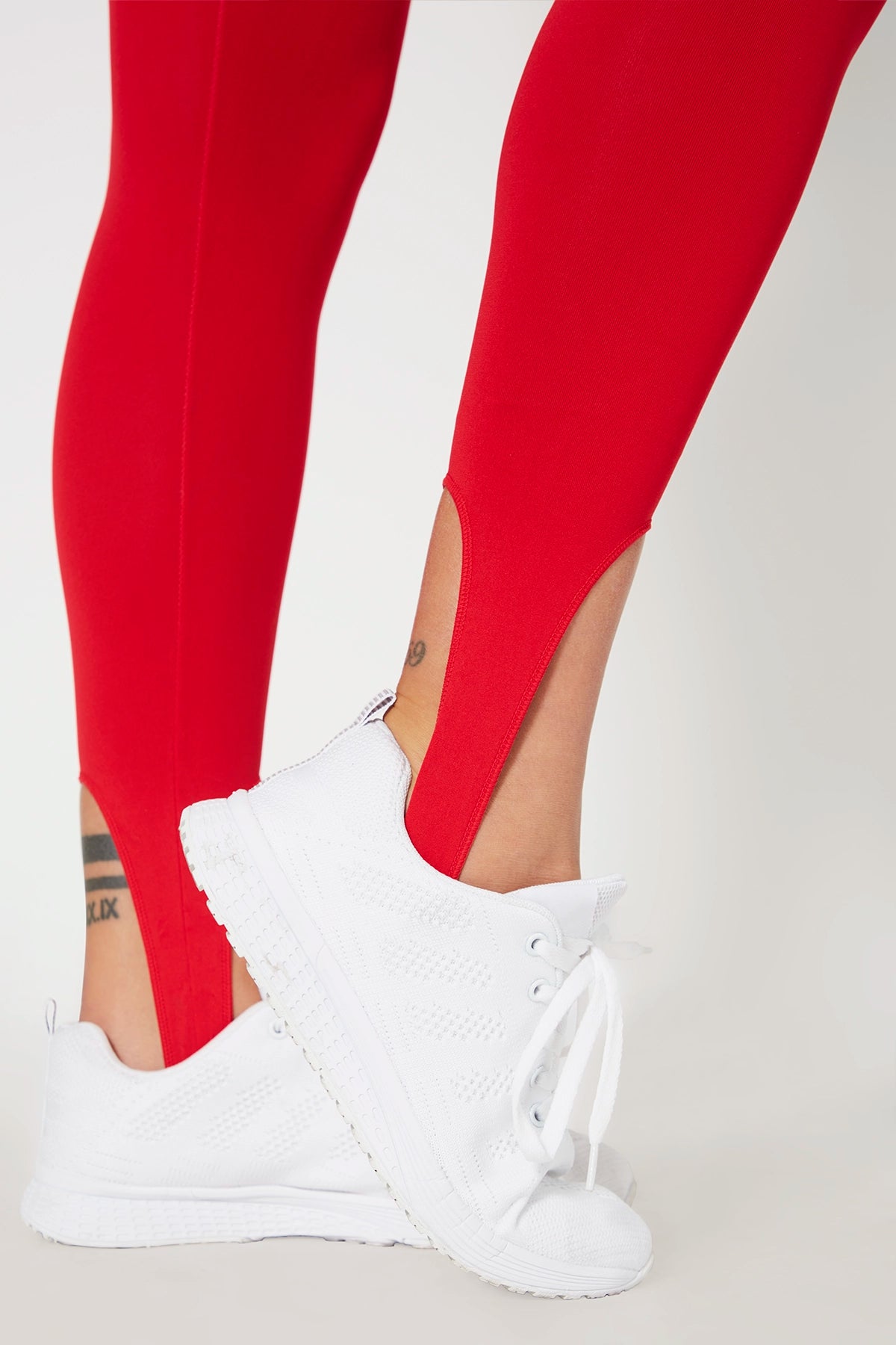 Tuta sportiva push-up con arricciatura con tecnologia FIR Jumpsuit Artemide Rosso Lampone - fgm04 - ABBIGLIAMENTO - fgm04