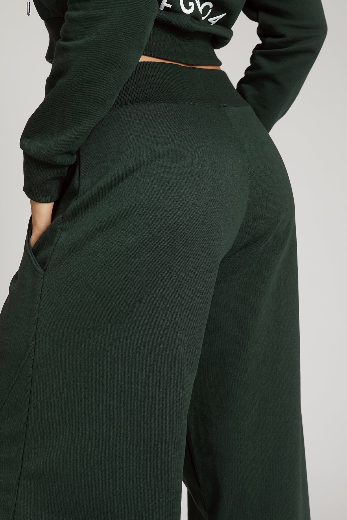 Pantaloni della tuta sportivi donna in cotone oversize Pantalone Baggy Ikonic FW 24/25 Verde Pino - FGM04 - Linea Ikonic - fgm04