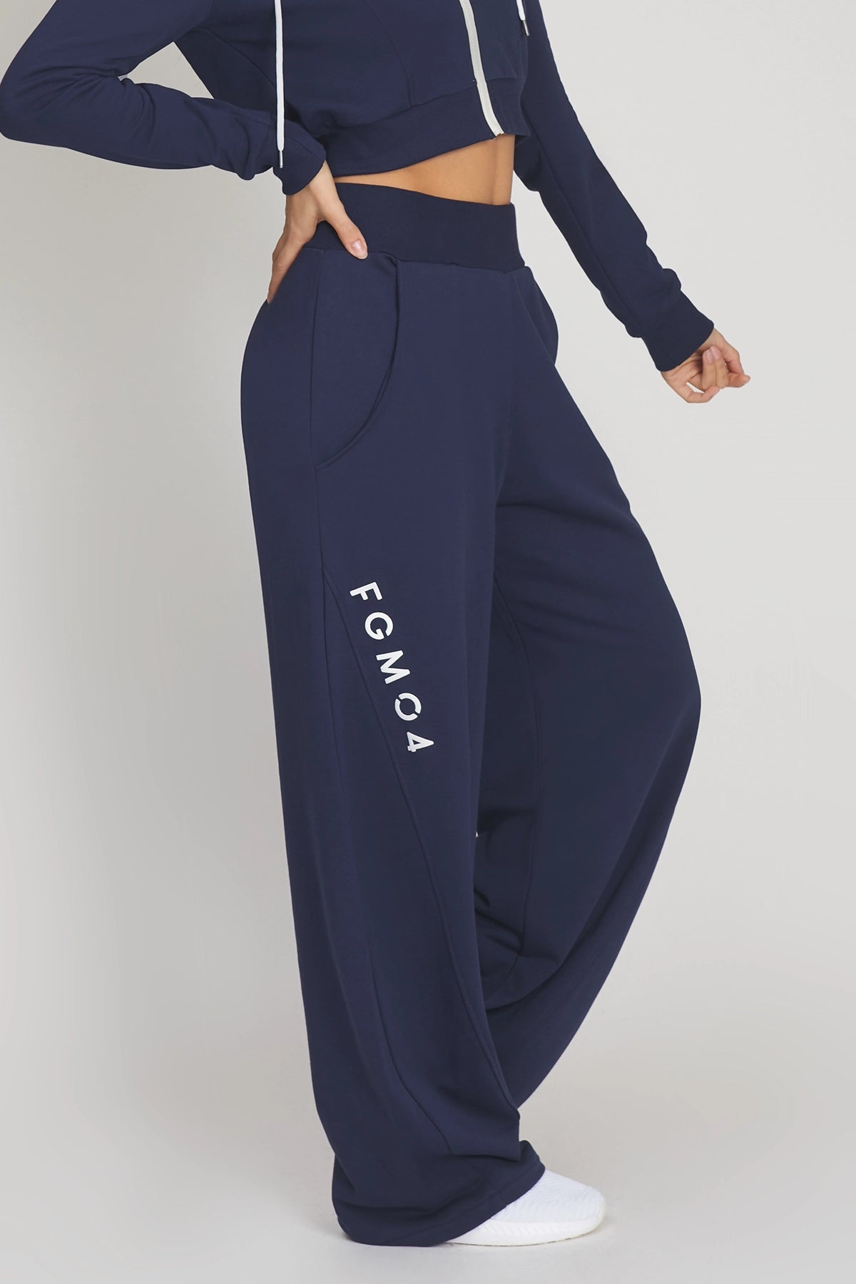 Pantaloni della tuta sportivi donna in cotone oversize Pantalone Baggy Ikonic FW 24/25 Blu Notte - FGM04 - Linea Ikonic - fgm04