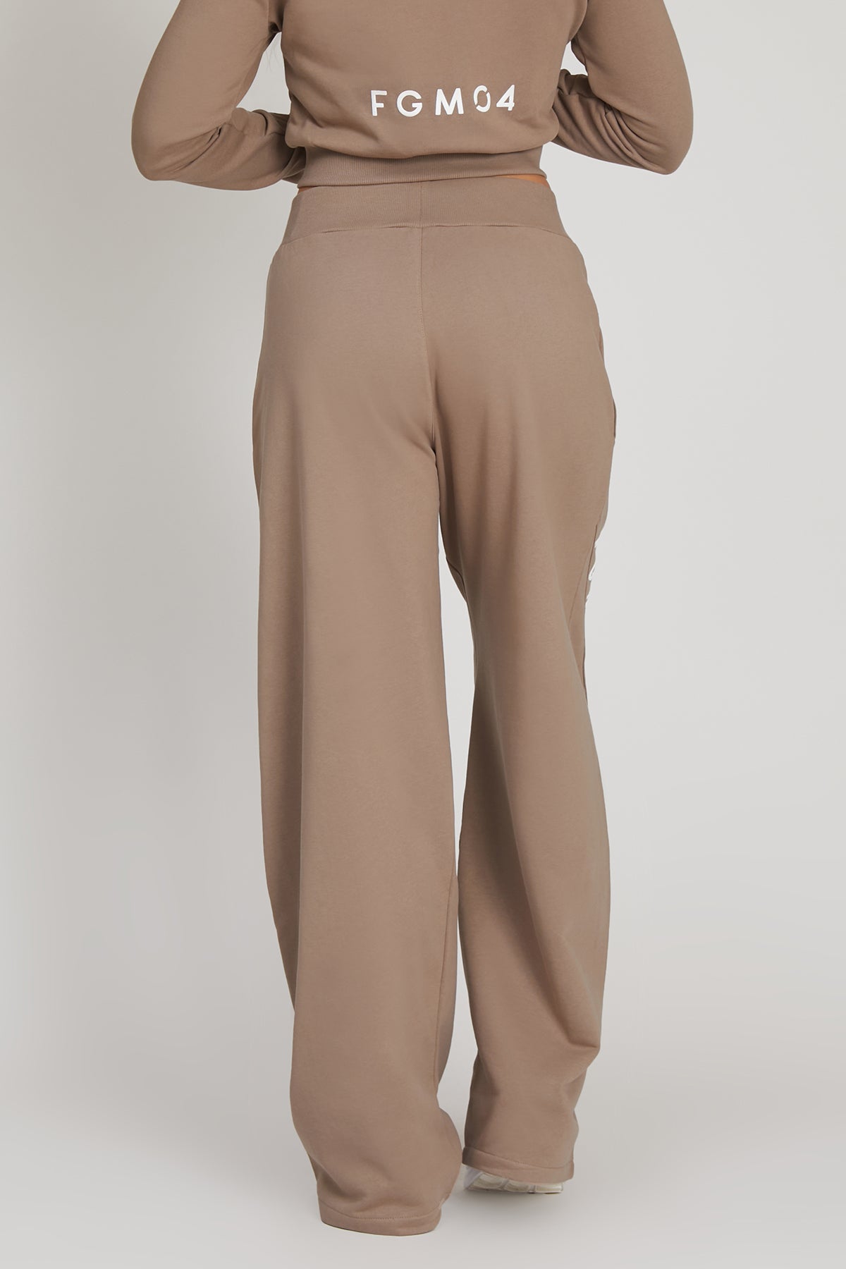 Pantaloni della tuta sportivi donna in cotone oversize Pantalone Baggy Ikonic FW 24/25 Nocciola Taupe - FGM04 - Linea Ikonic - fgm04