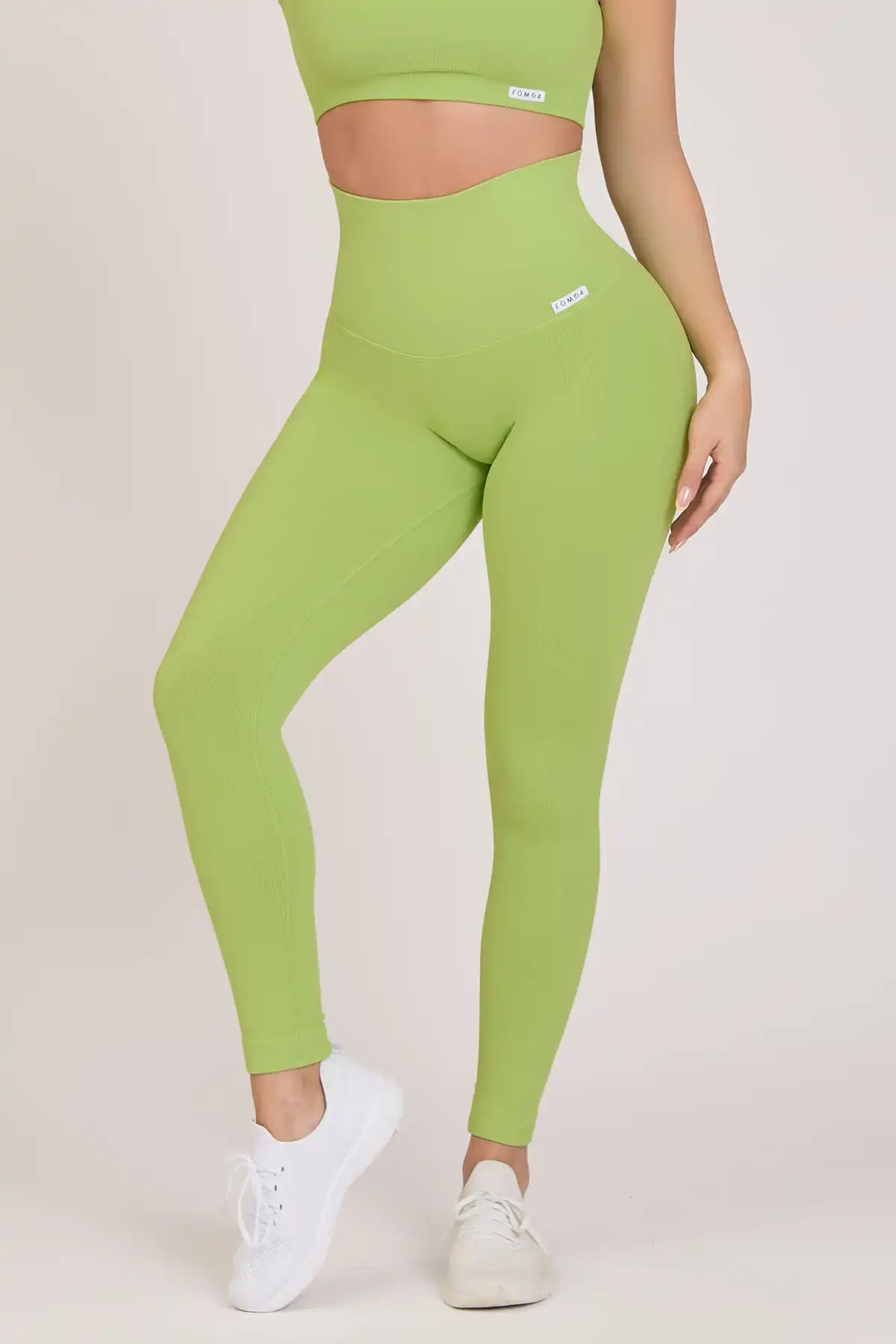 Leggings sportivi con tecnologia FIR push up con arricciatura a costine Calipso Verde Lime - Limited Edition - FGM04 - LEGGINGS ANTICELLULITE - fgm04