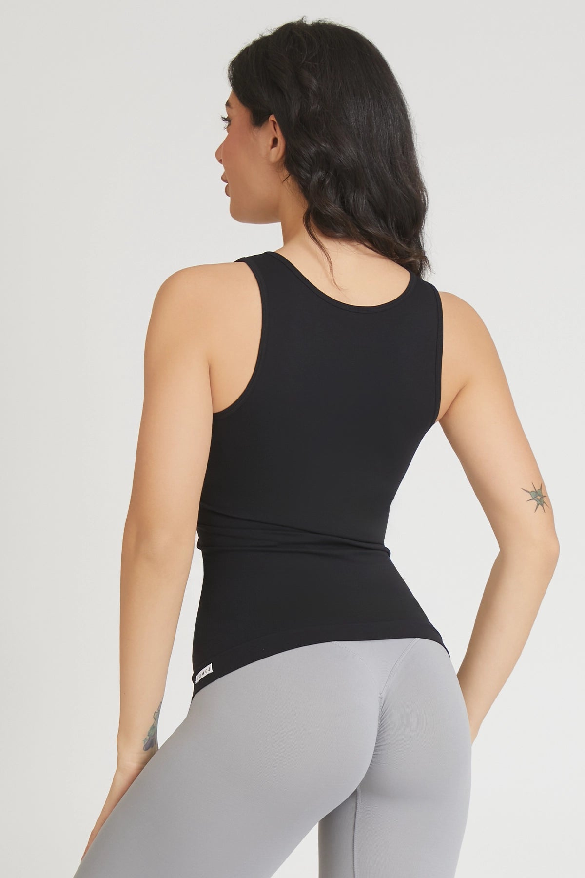 Canotta sportiva donna con tecnologia FIR a Spalla Larga Fgm04 Nero - FGM04 - Maglie e Top - fgm04