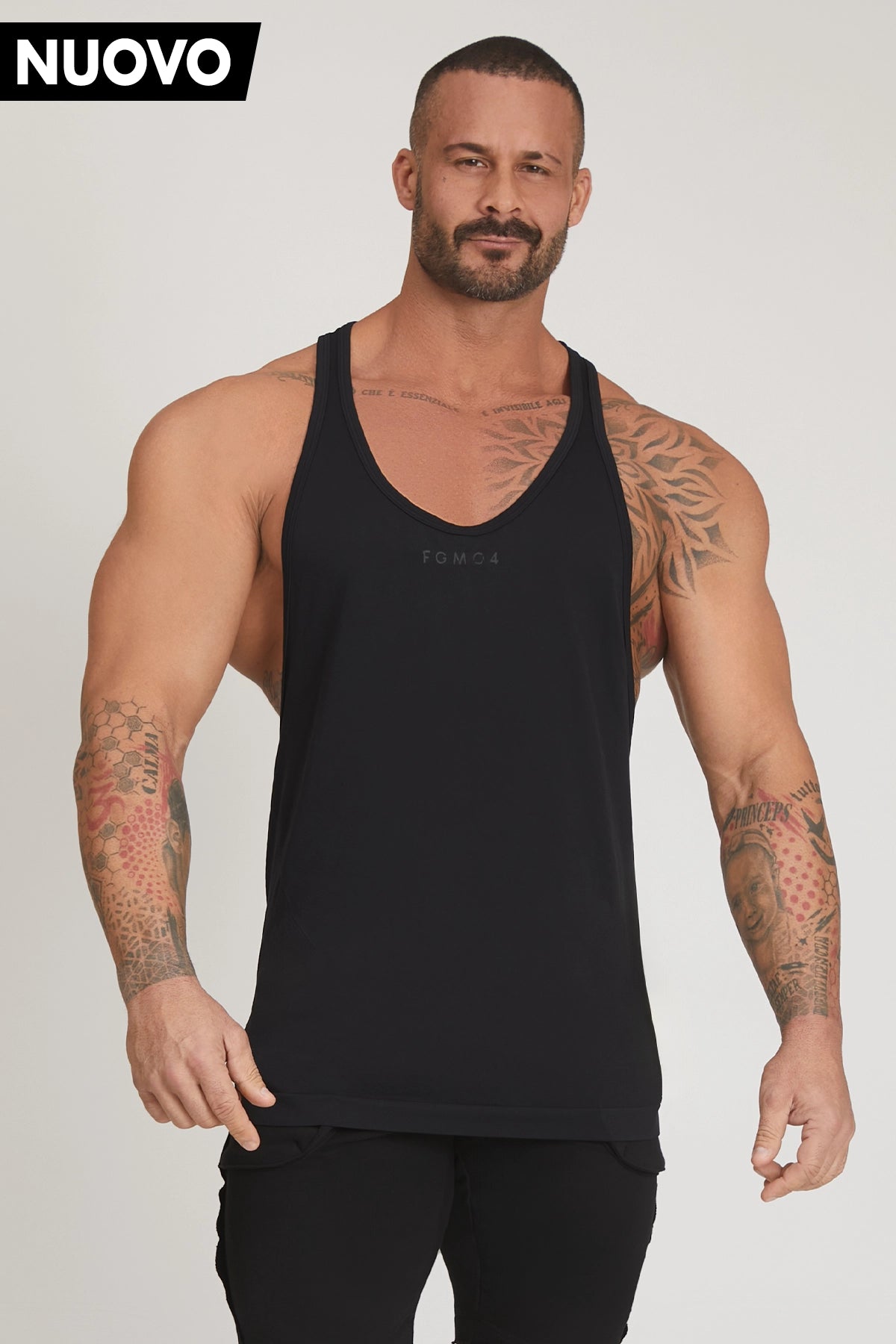 Schwarzes Stringer-Tanktop