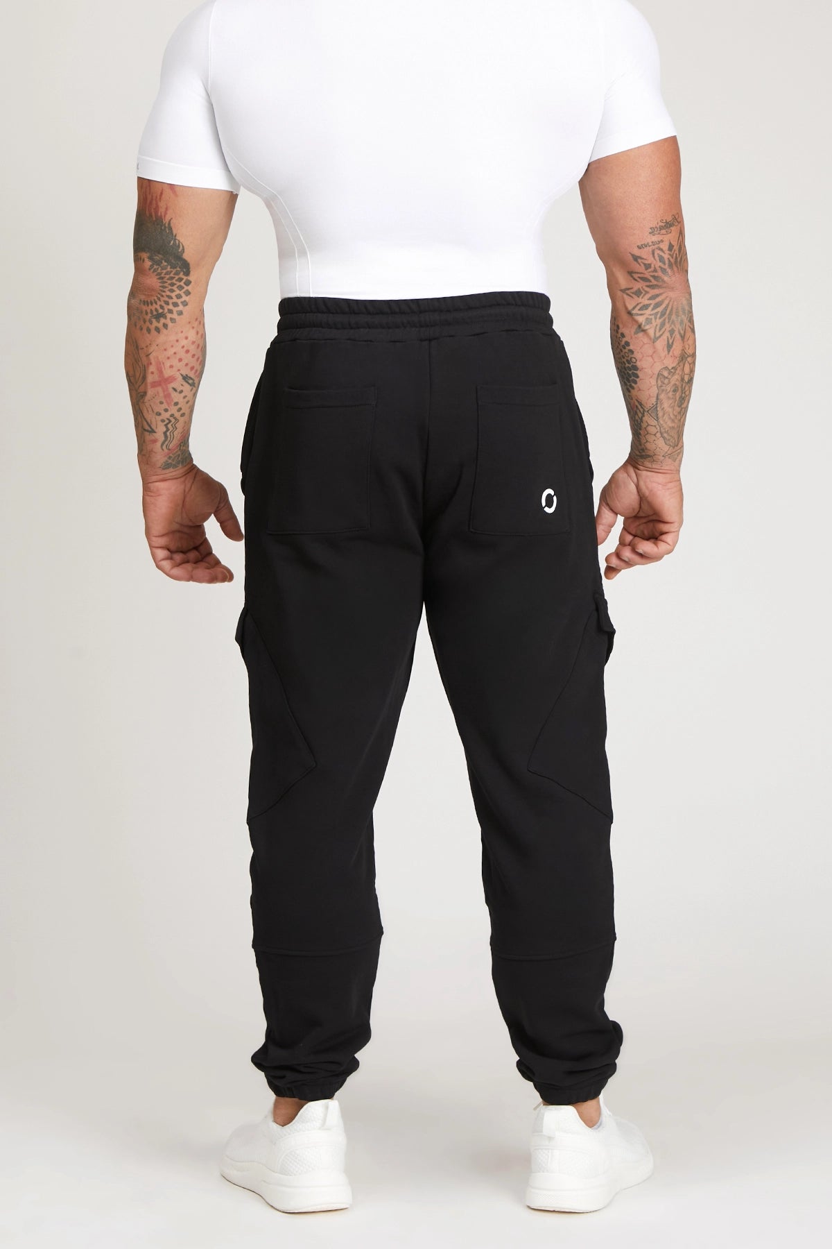 Pantaloni della tuta sportivi in cotone con tasconi laterali Pantalone Cargo FW 24/25 Nero - FGM04 - Linea Ikonic Uomo - fgm04