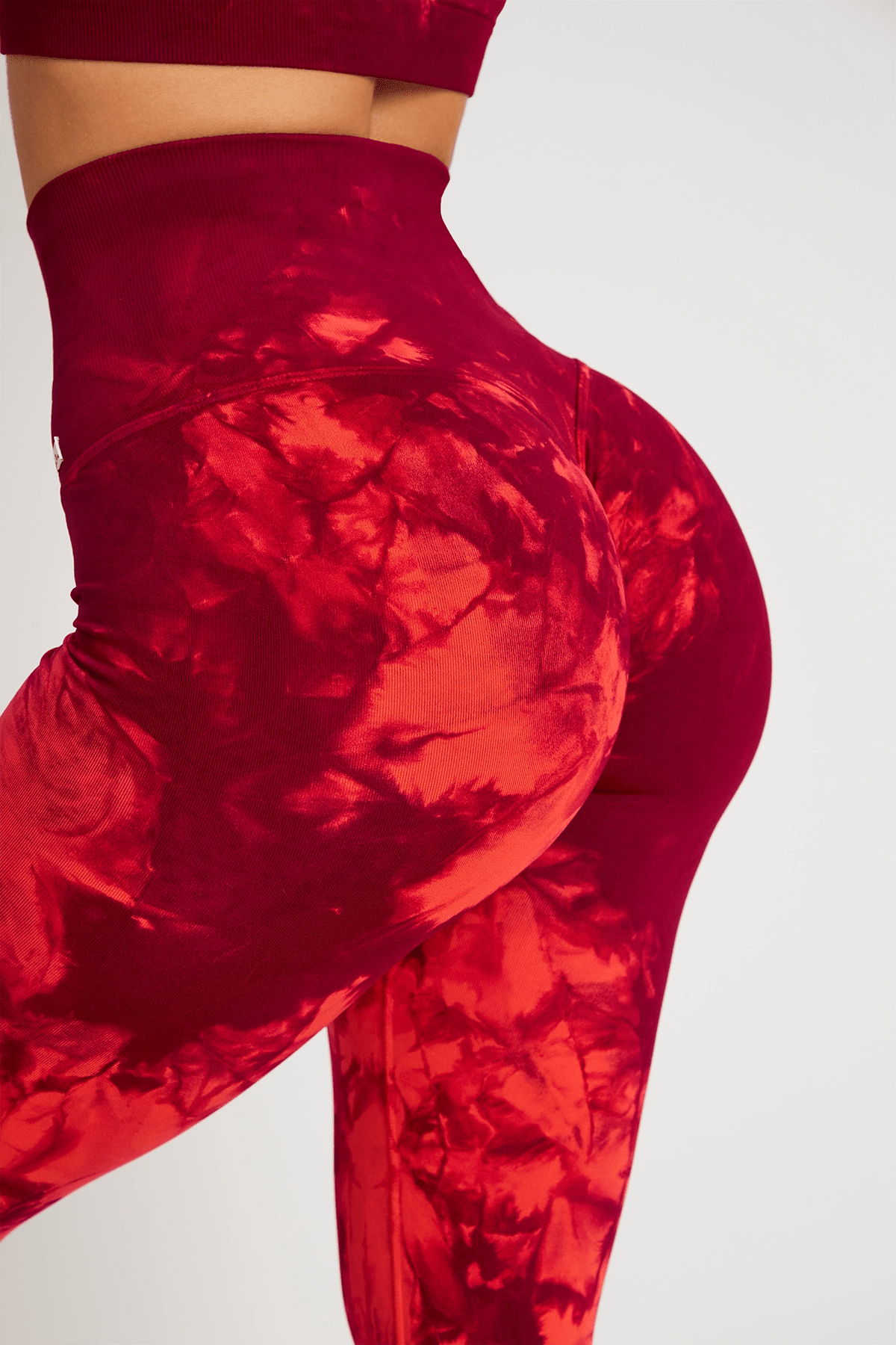 Leggings sportivi con tecnologia FIR push up con arricciatura Tie-die batik Maltinto Rosso Inferno - FGM04 - LEGGINGS ANTICELLULITE - fgm04