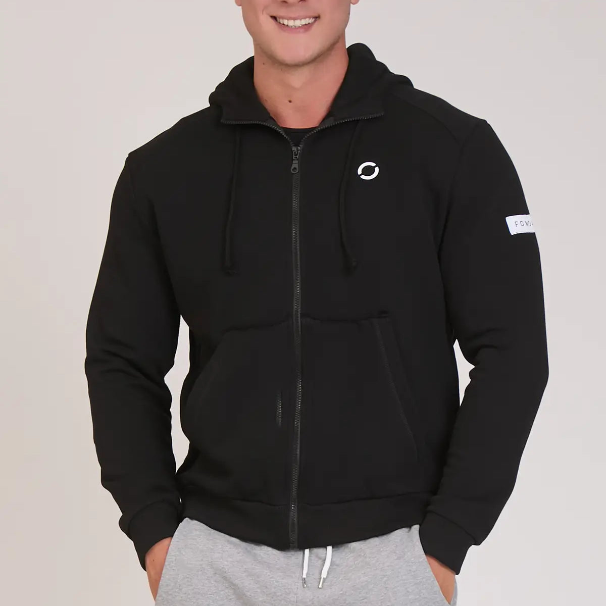 felpa-zip-uomo-nero-cover.webp