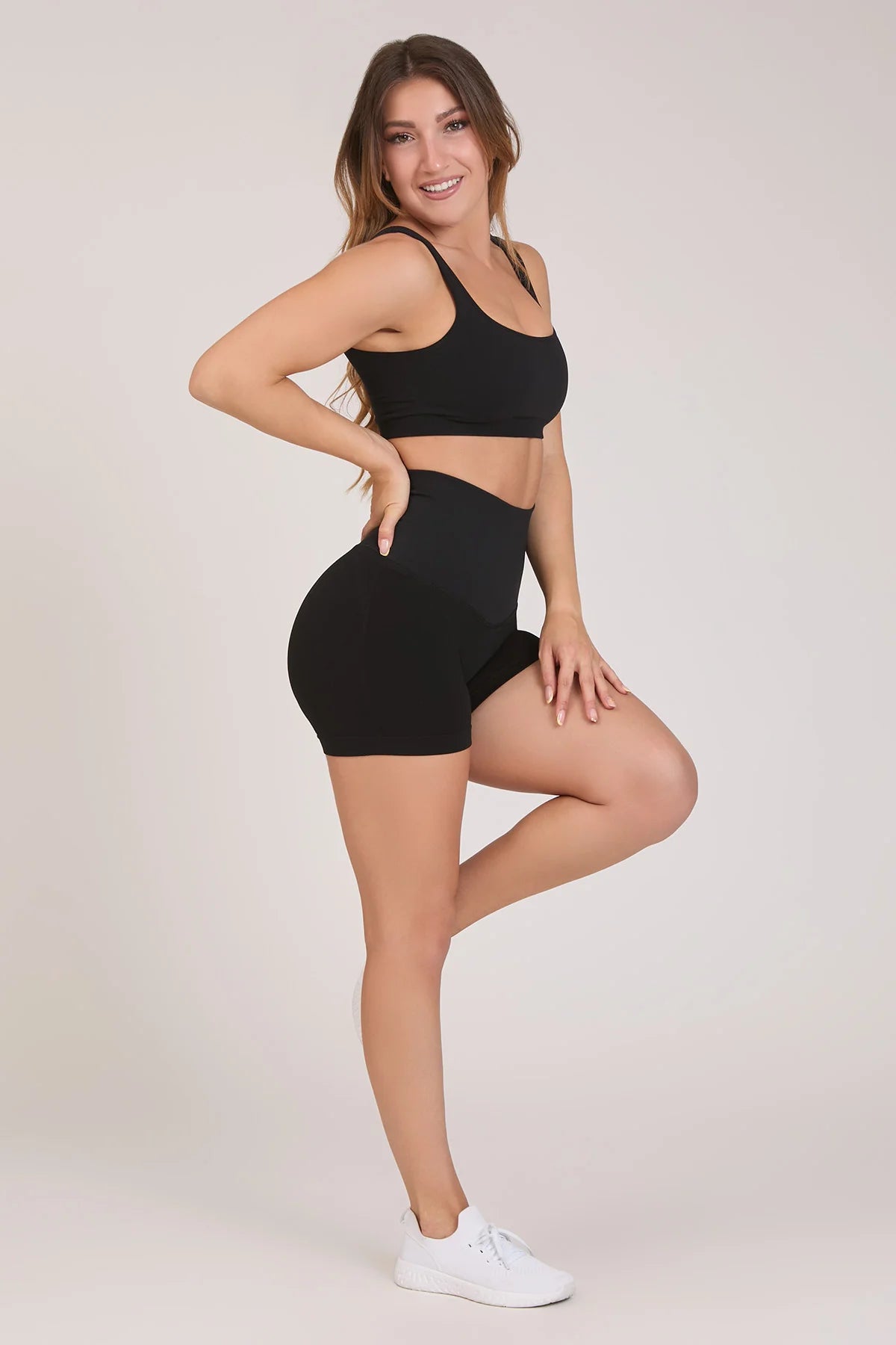 Shorts sportivi con tecnologia FIR push up con arricciatura CALIPSO Nero Costine - FGM04 - LEGGINGS ANTICELLULITE - fgm04