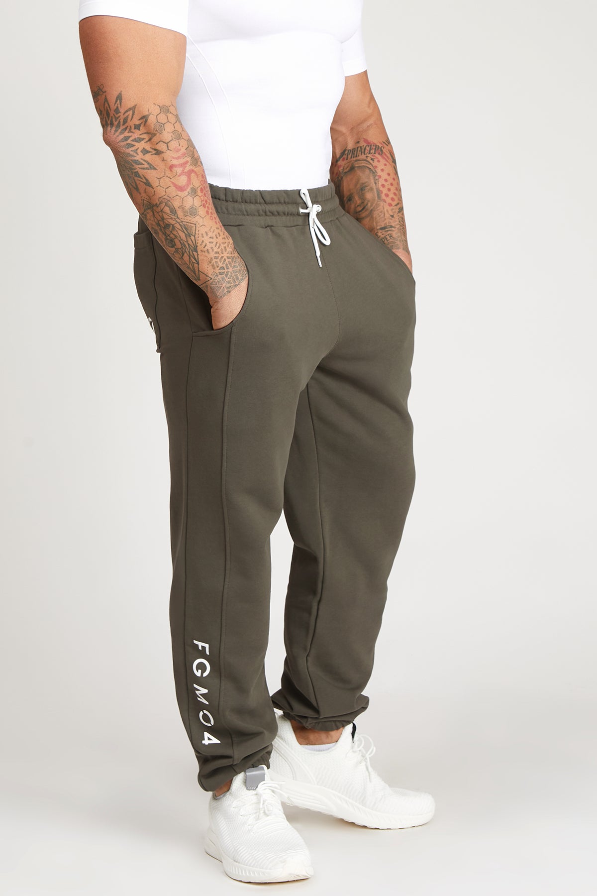 Jogger Ikonic FW 24/25 Militärgrün Herren