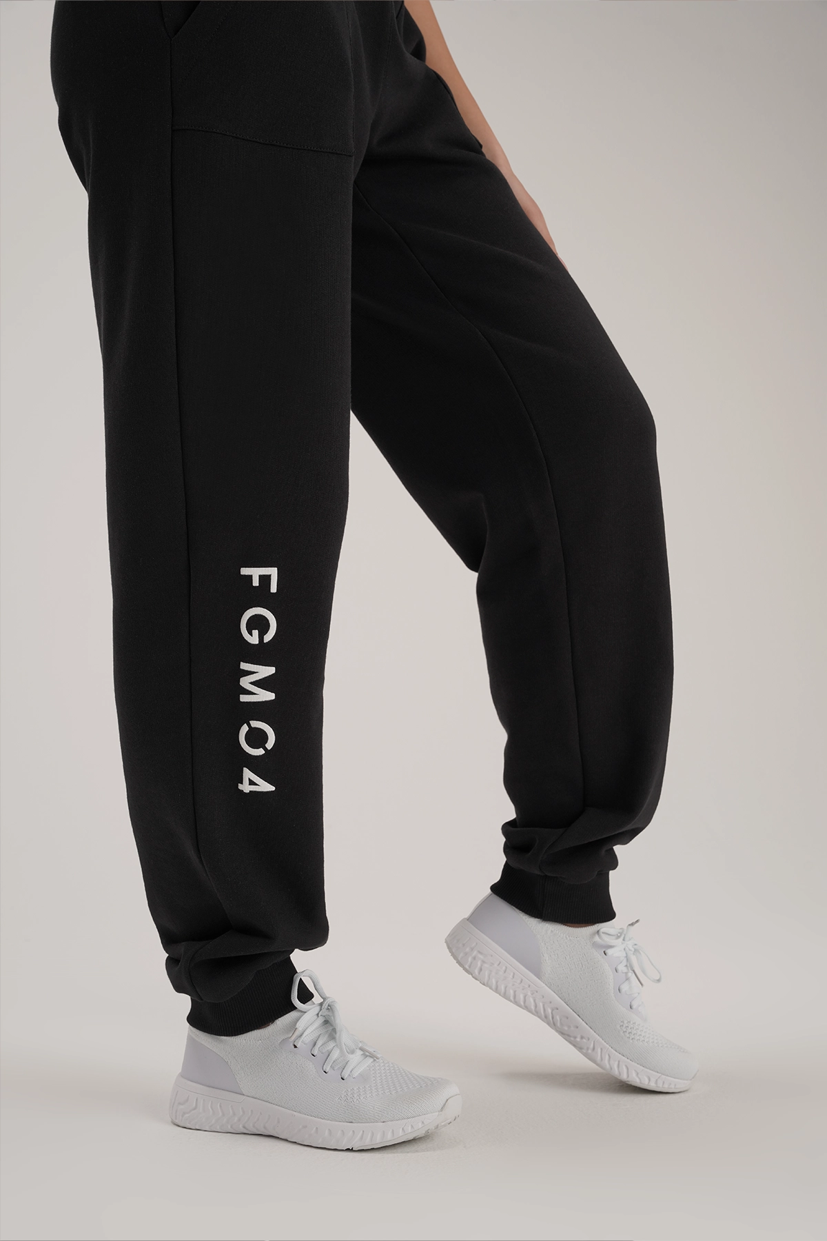 Jogger Slim Ikonic SS 24 Nero - FGM04
