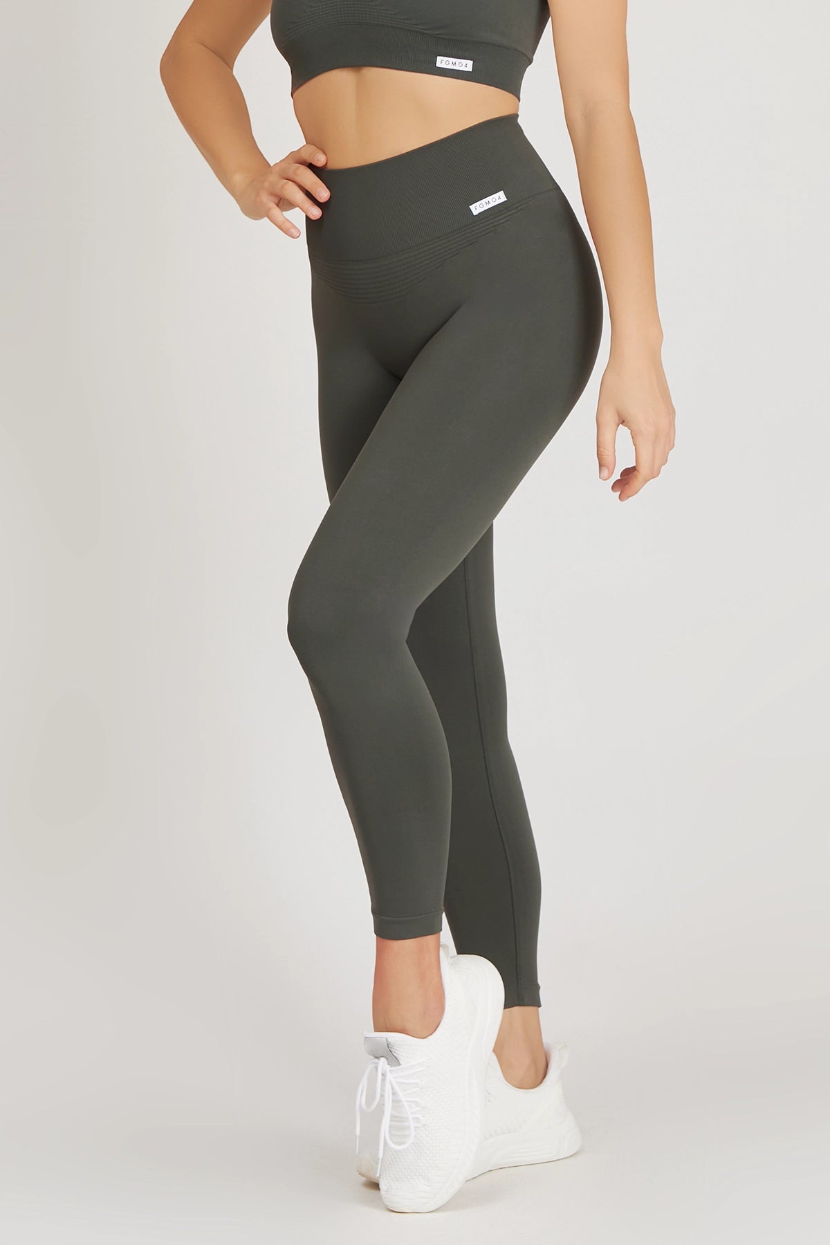 Leggings sportivi con tecnologia FIR soft push up senza arricciatura Confidence Coal Green - FGM04 - LEGGINGS ANTICELLULITE - fgm04