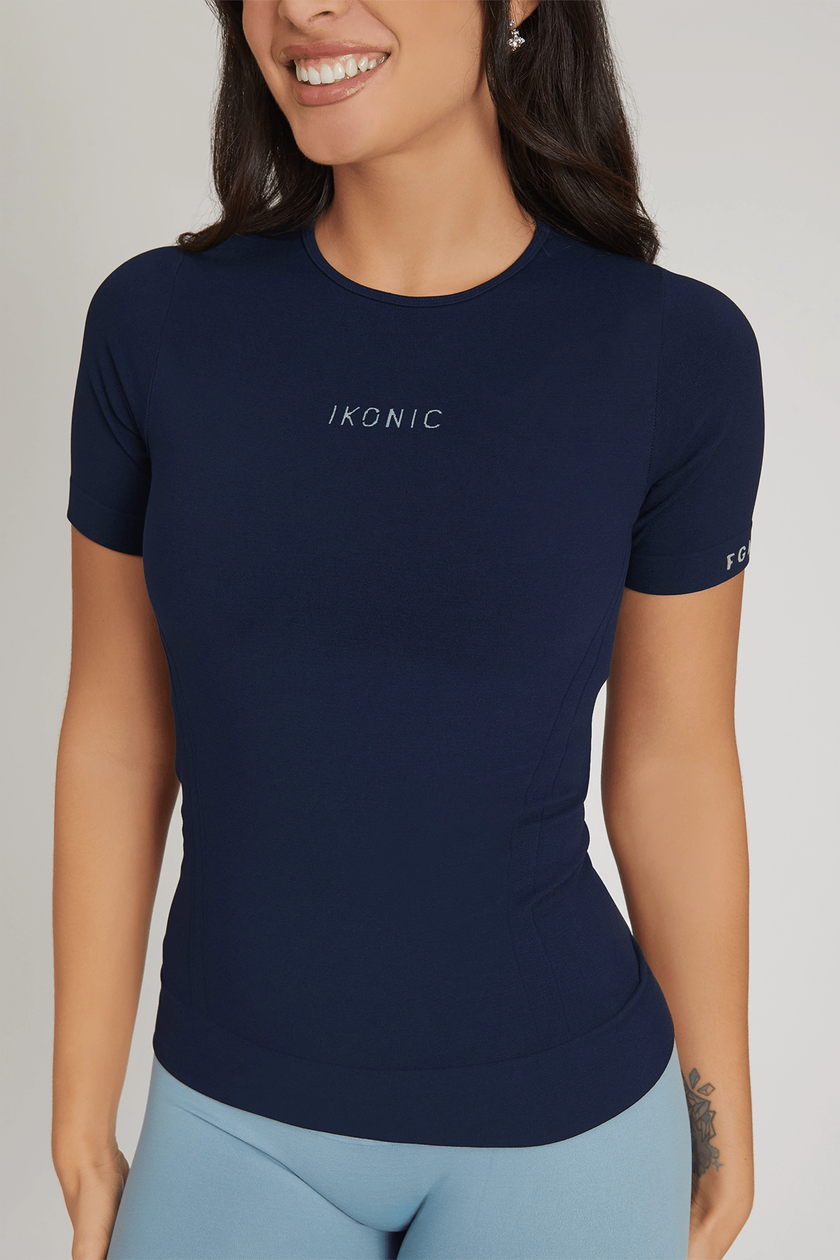 Maglia sportiva tecnica donna Manica corta con tecnologia FIR snellente Ikonic Sport Unisex Blu Notte - FGM04 - Maglie e Top - fgm04