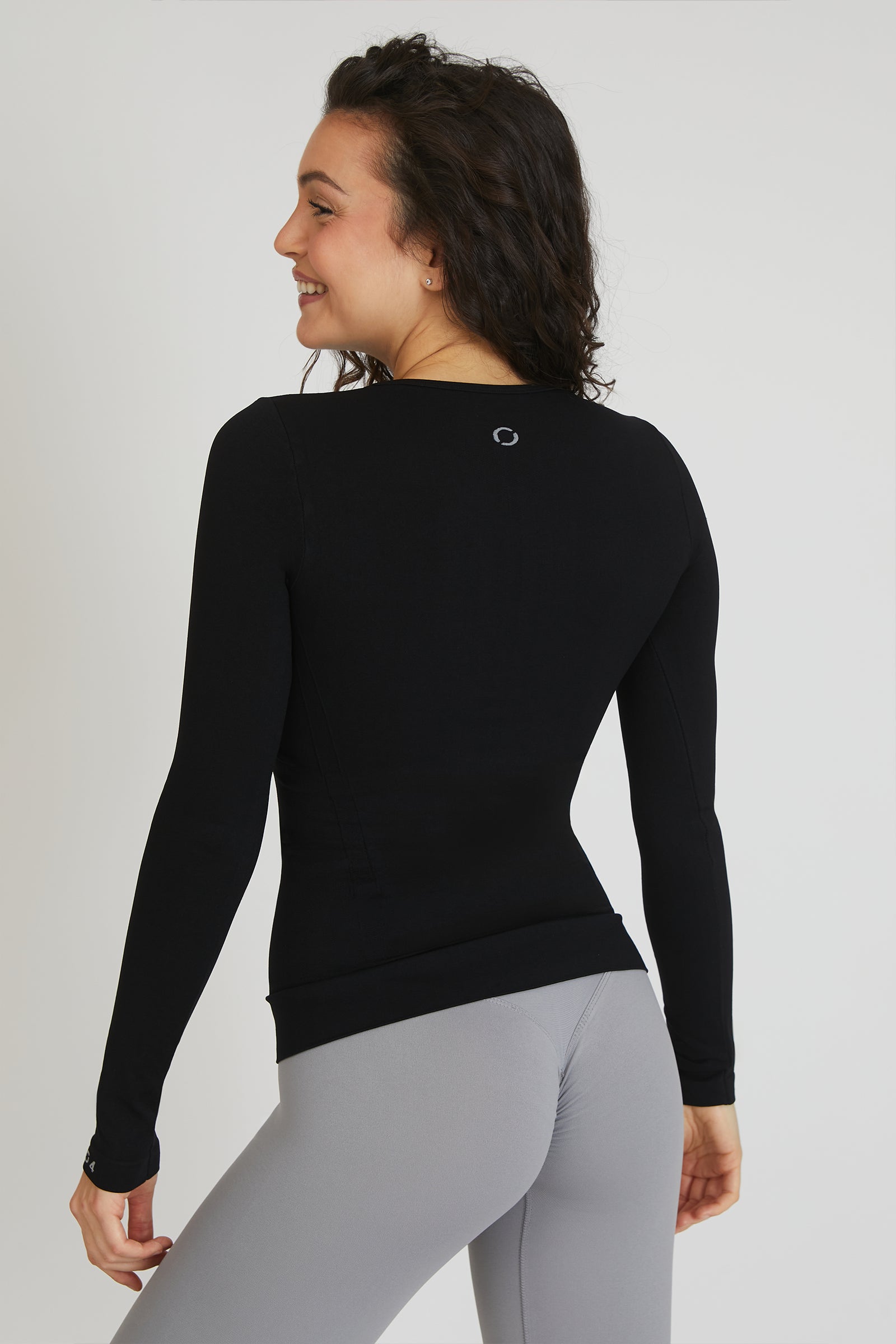 Maglia sportiva tecnica donna Manica Lunga con tecnologia FIR 
FGM04 Manica Lunga Sport Unisex Nero - FGM04 - Maglie e Top - fgm04