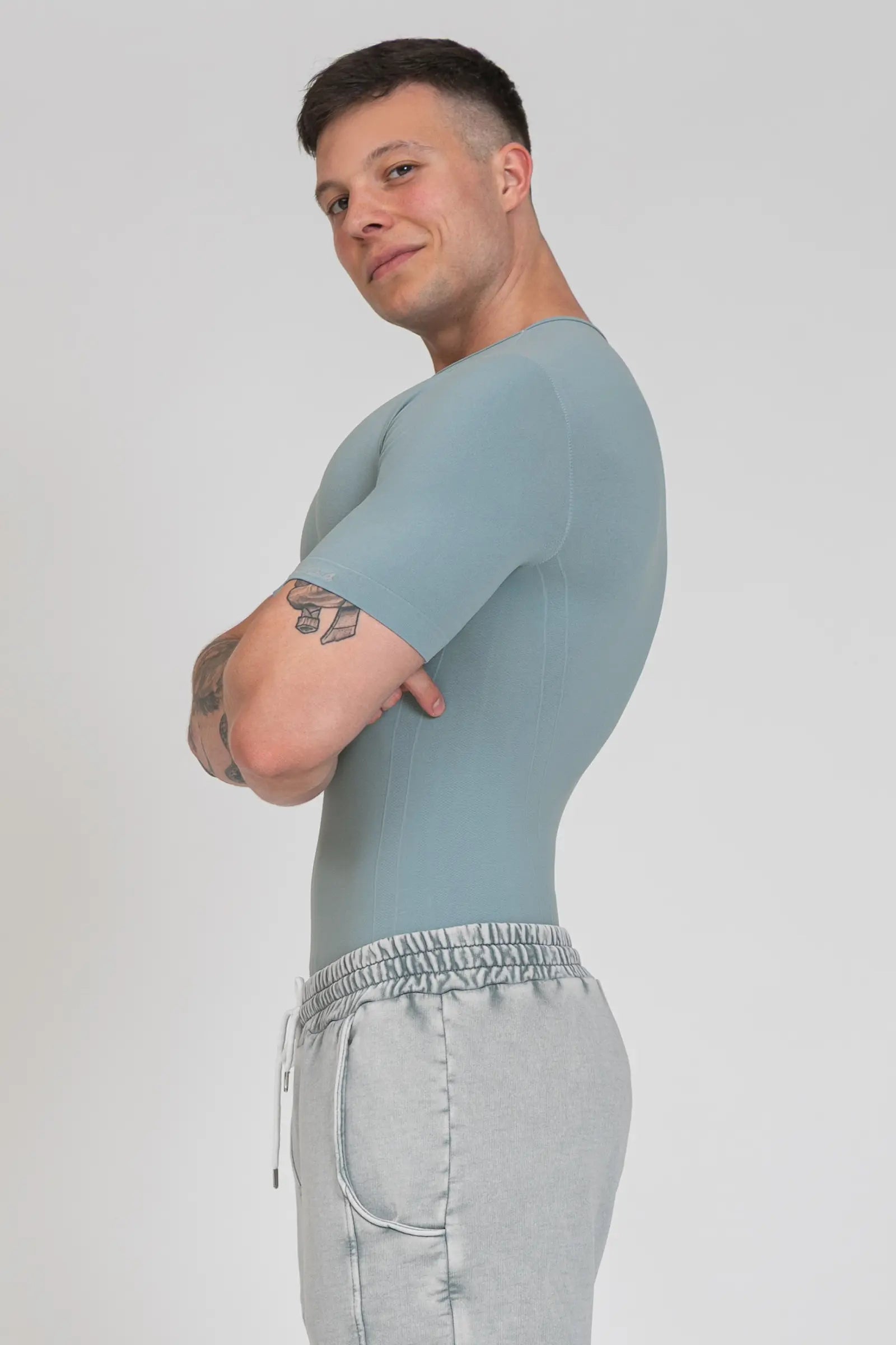 Maglia sportiva tecnica uomo Manica corta con tecnologia FIR Ikonic Sport Unisex Arona - FGM04 - Linea Ikonic Uomo - fgm04