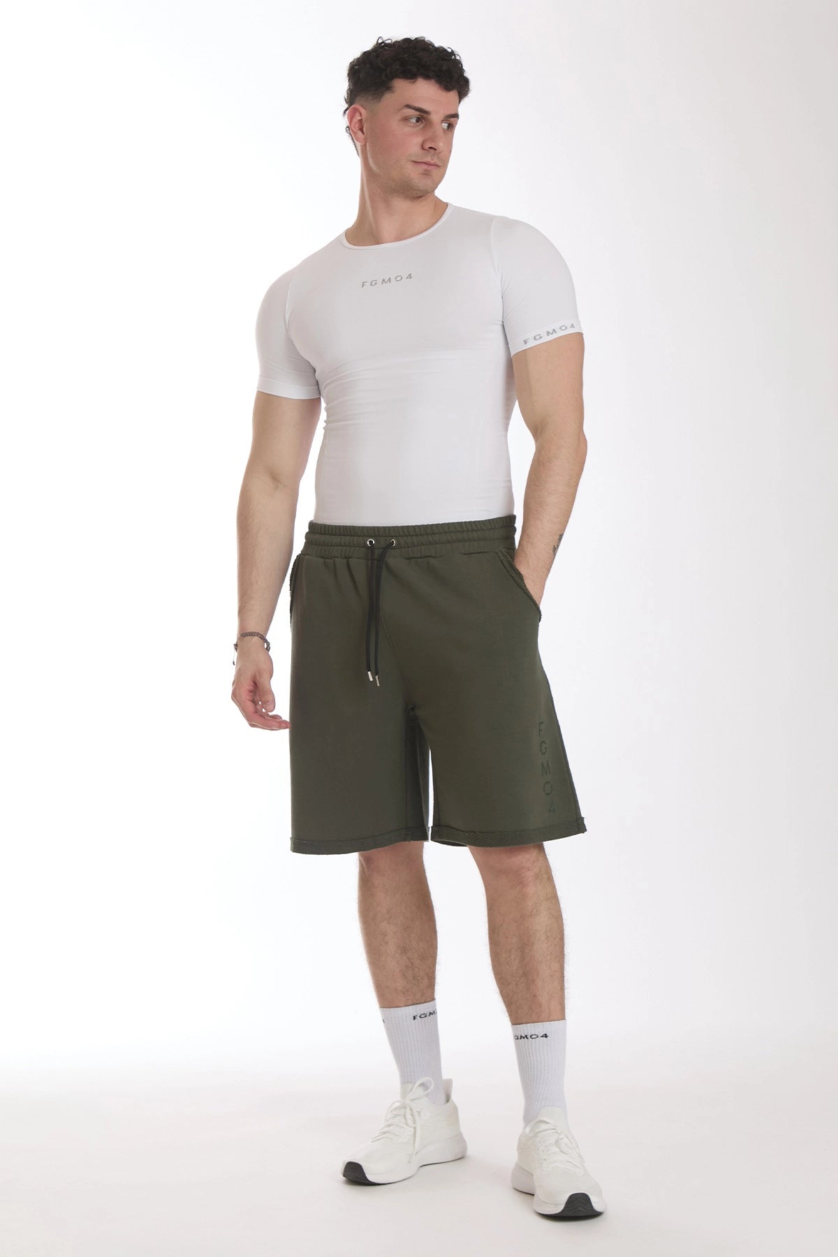 Shorts Uomo Ikonic Verde Militare - fgm04 - Linea Ikonic Uomo - fgm04