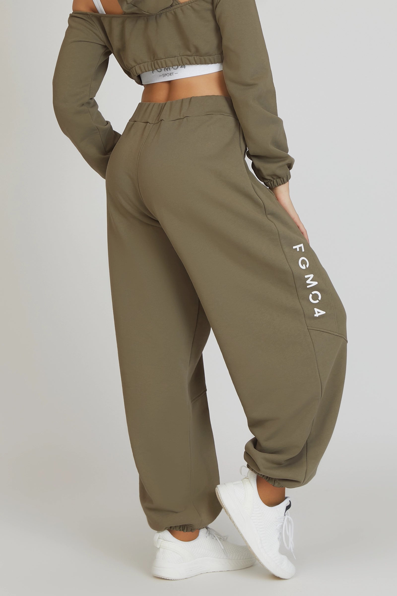 Pantaloni della tuta sportivi donna in cotone baggy Pantalone Jogger Oversize Jasmine Donna Verde Salvia - FGM04 - Linea Ikonic - fgm04