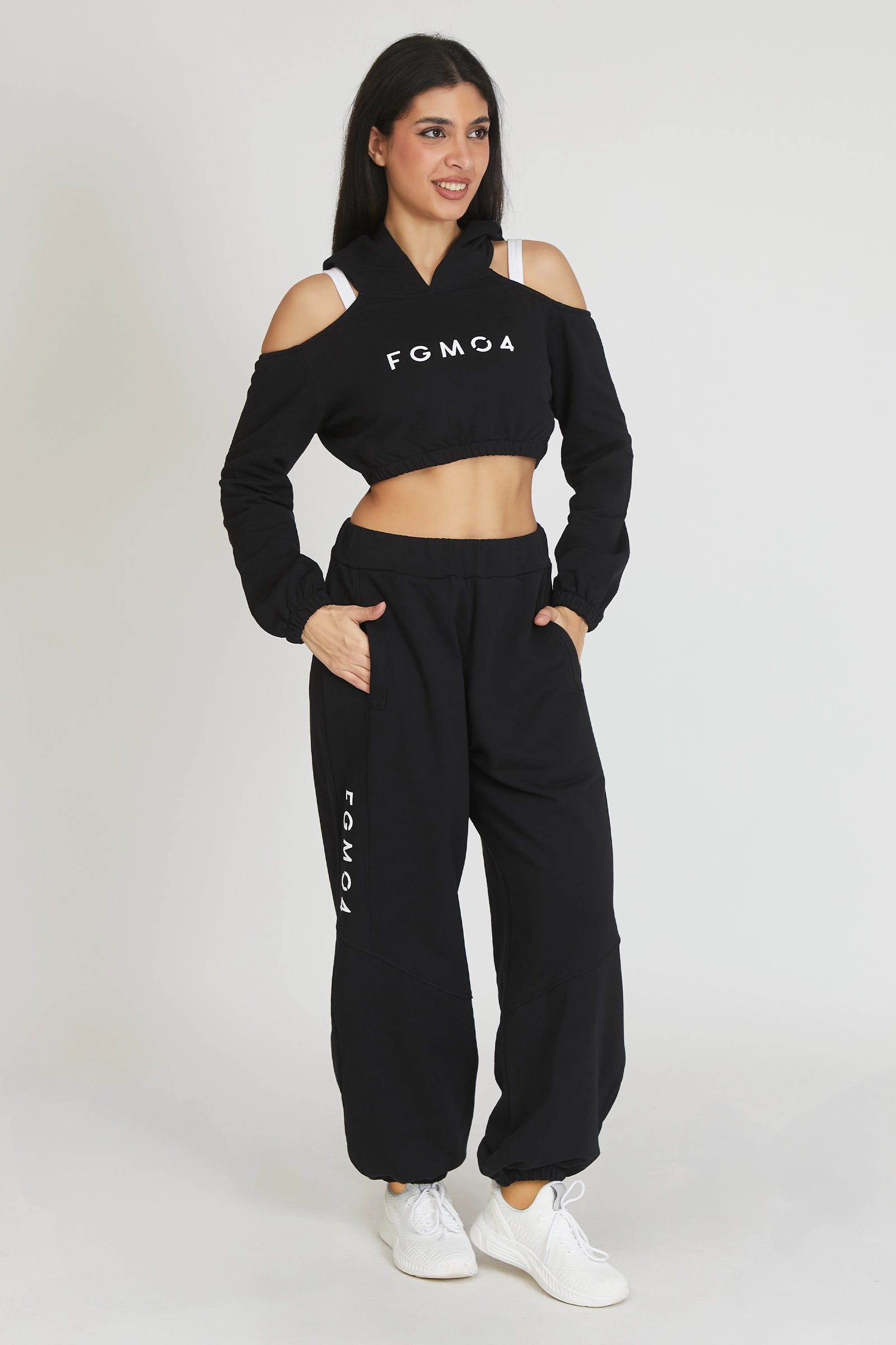 tuta sportiva in cotone oversize cropped Felpa Crop Spalle Scoperte Jasmine Donna Nero - FGM04 - Linea Ikonic - fgm04