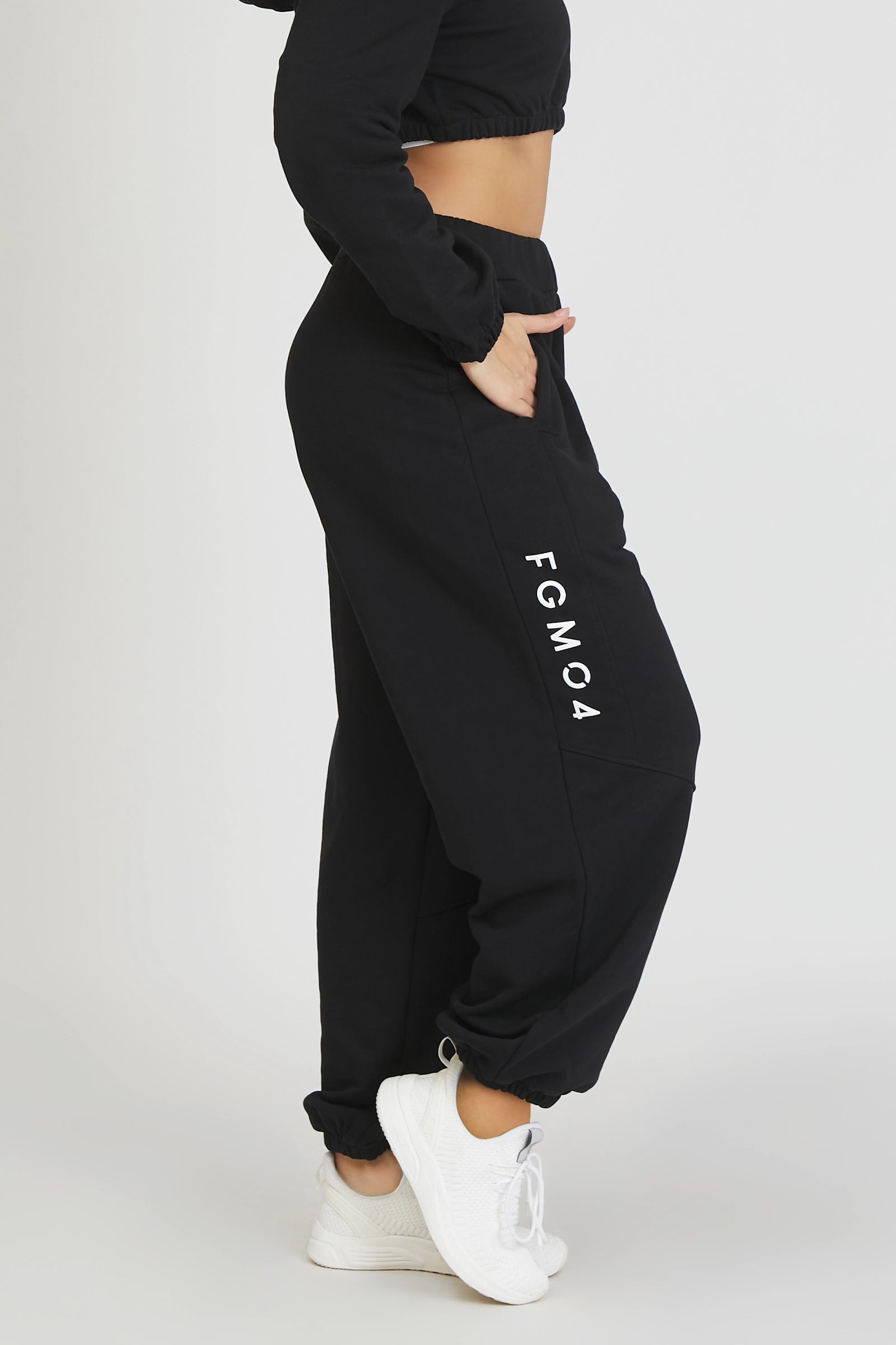 Pantaloni della tuta sportivi donna in cotone baggy Pantalone Jogger Oversize Jasmine Donna Nero - FGM04 - Linea Ikonic - fgm04