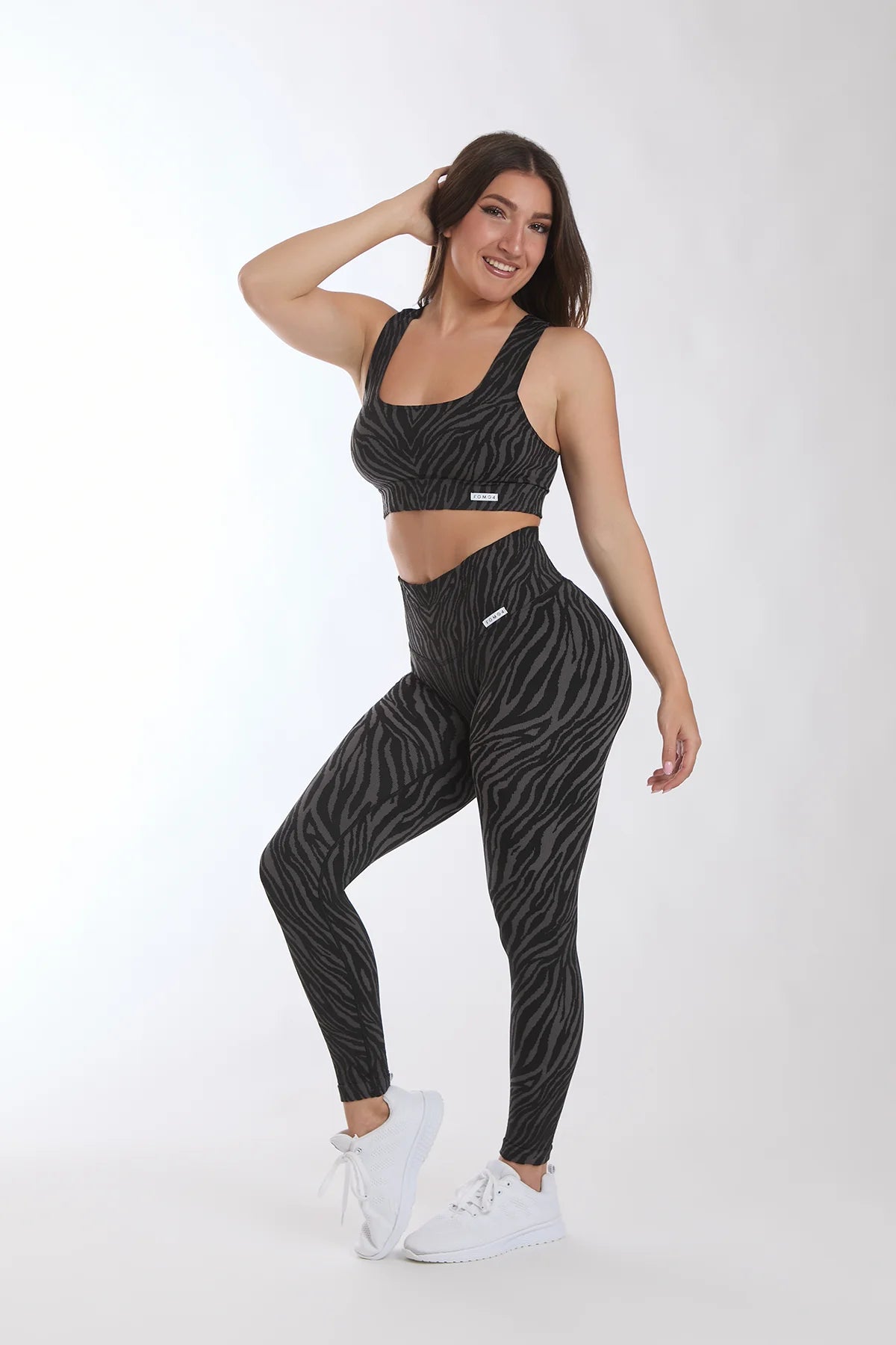 Completo Onyx Zefira Nero Grigio (Top + Leggings)