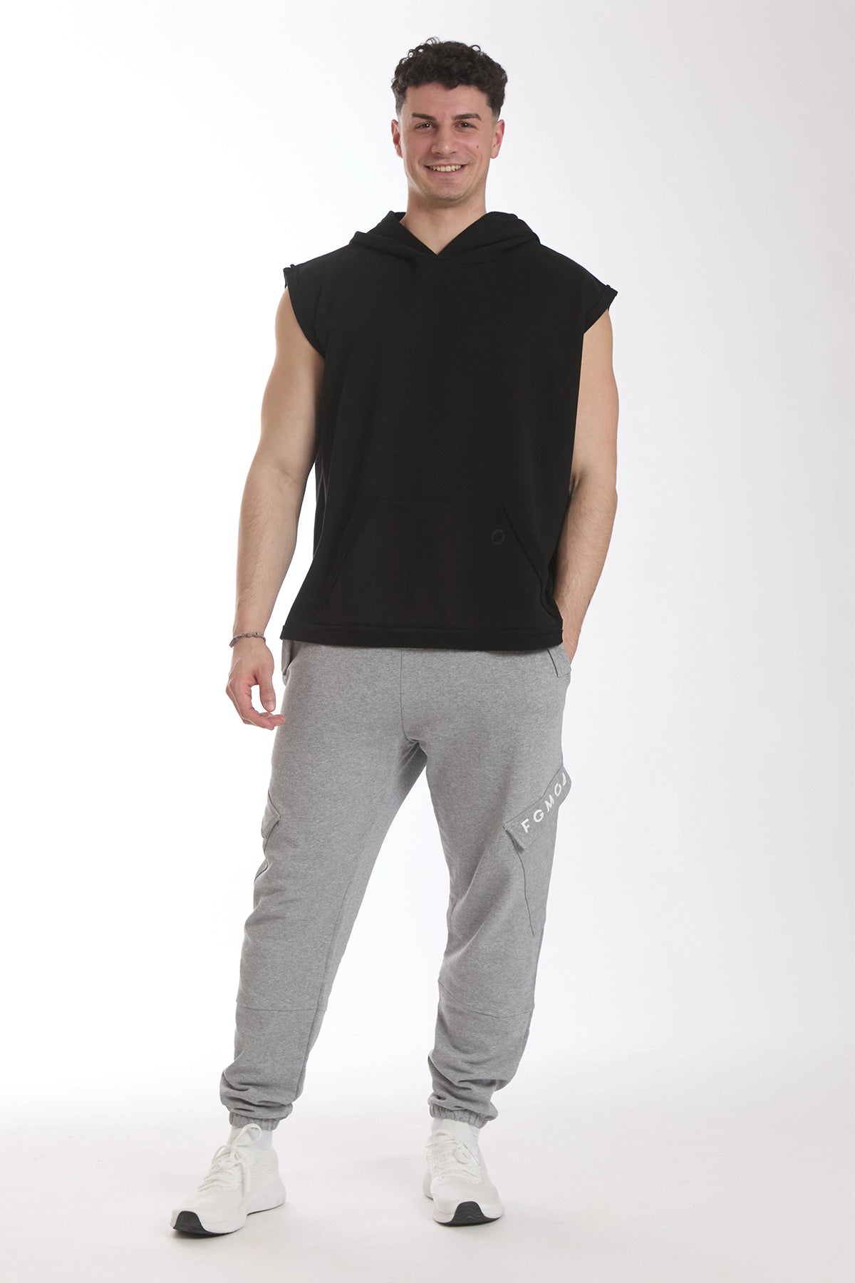 Smanicato Uomo Ikonic Con Cappuccio Nero - FGM04 - Linea Ikonic Uomo - fgm04