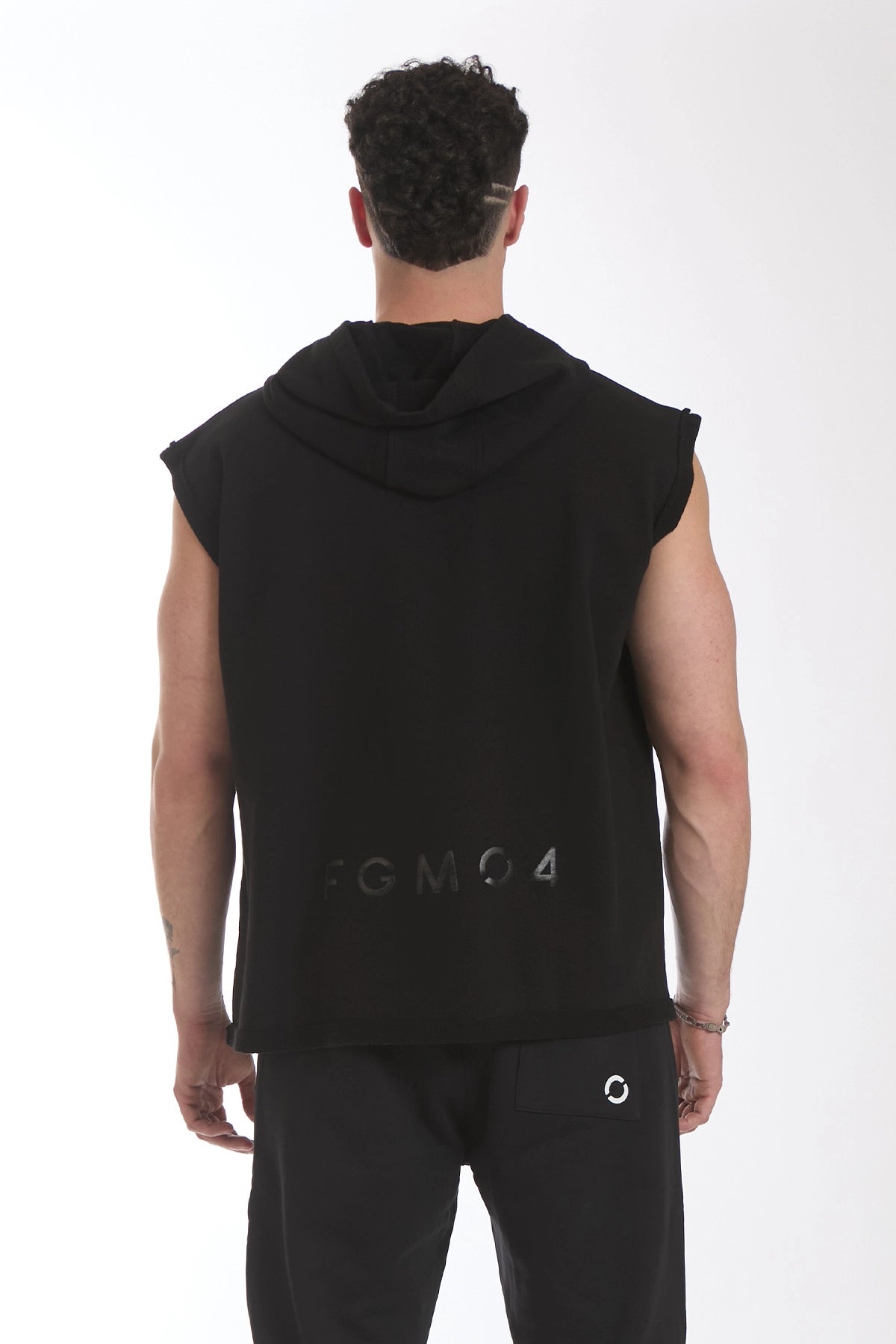 Smanicato Uomo Ikonic Con Cappuccio Nero - FGM04 - Linea Ikonic Uomo - fgm04