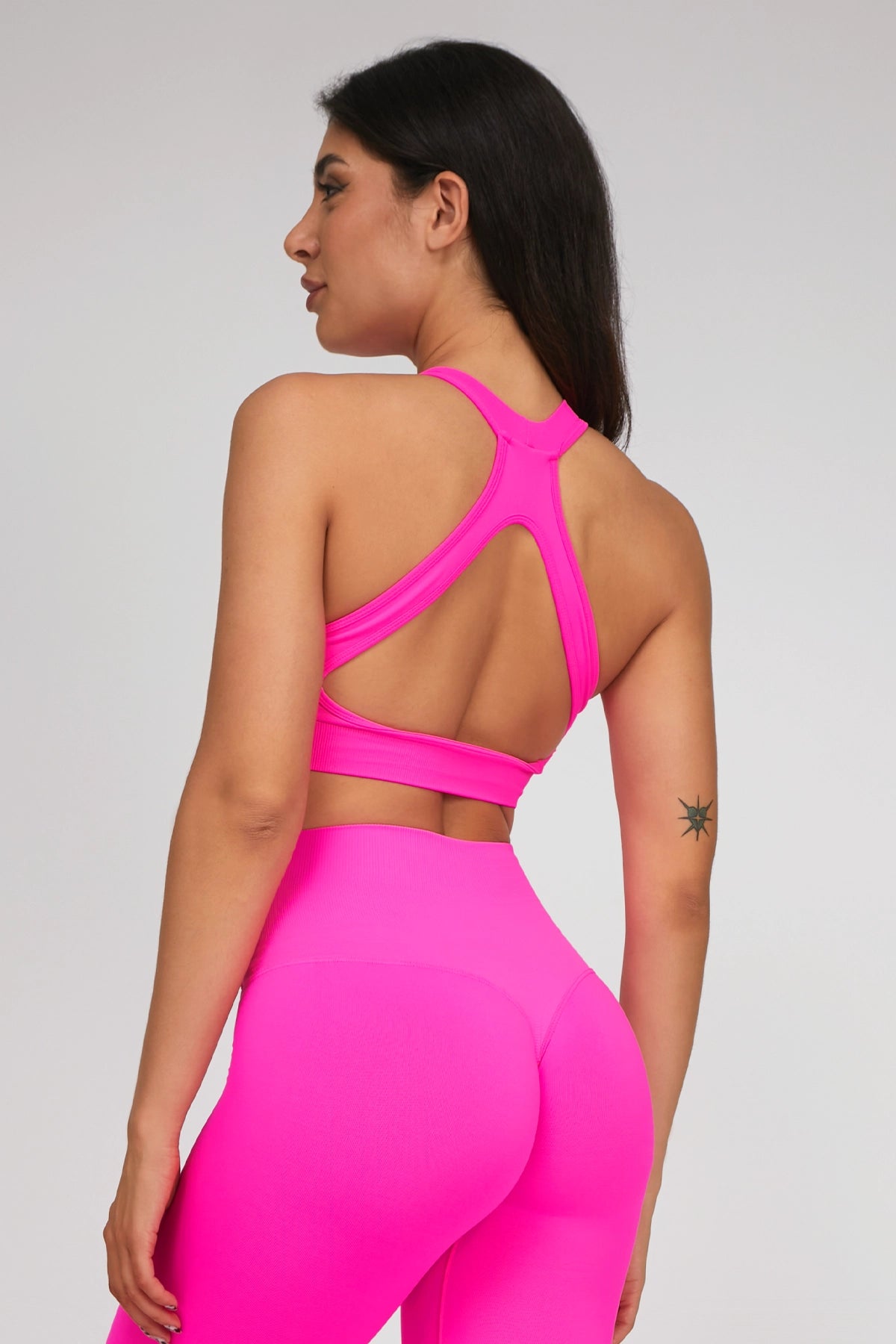 Top sportivo con schiena scoperta scollo all’americana Olimpia Fuxia Fluo - FGM04 - Maglie e Top - fgm04