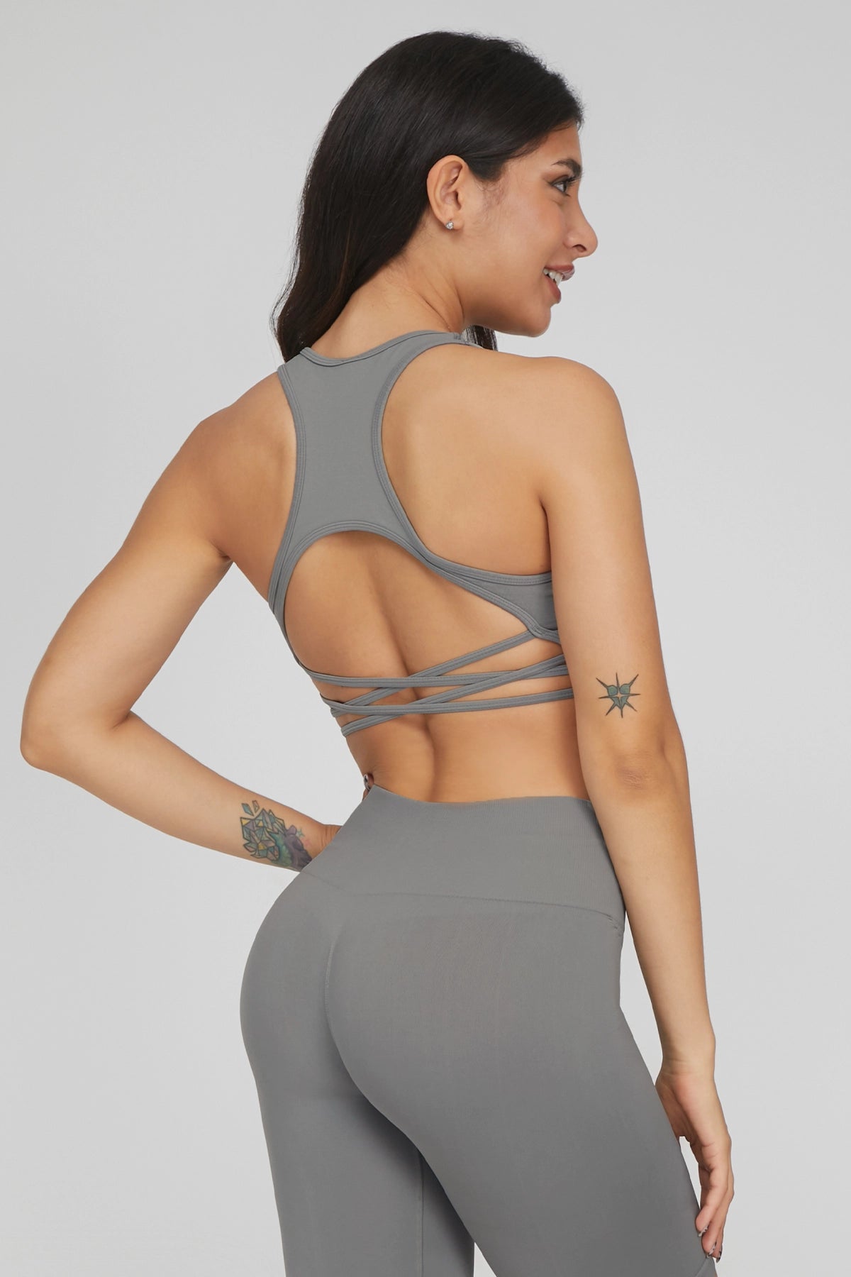 Top Top sportivo con spalline larghe incrociato schiena scoperta Maglie e Top - fgm04