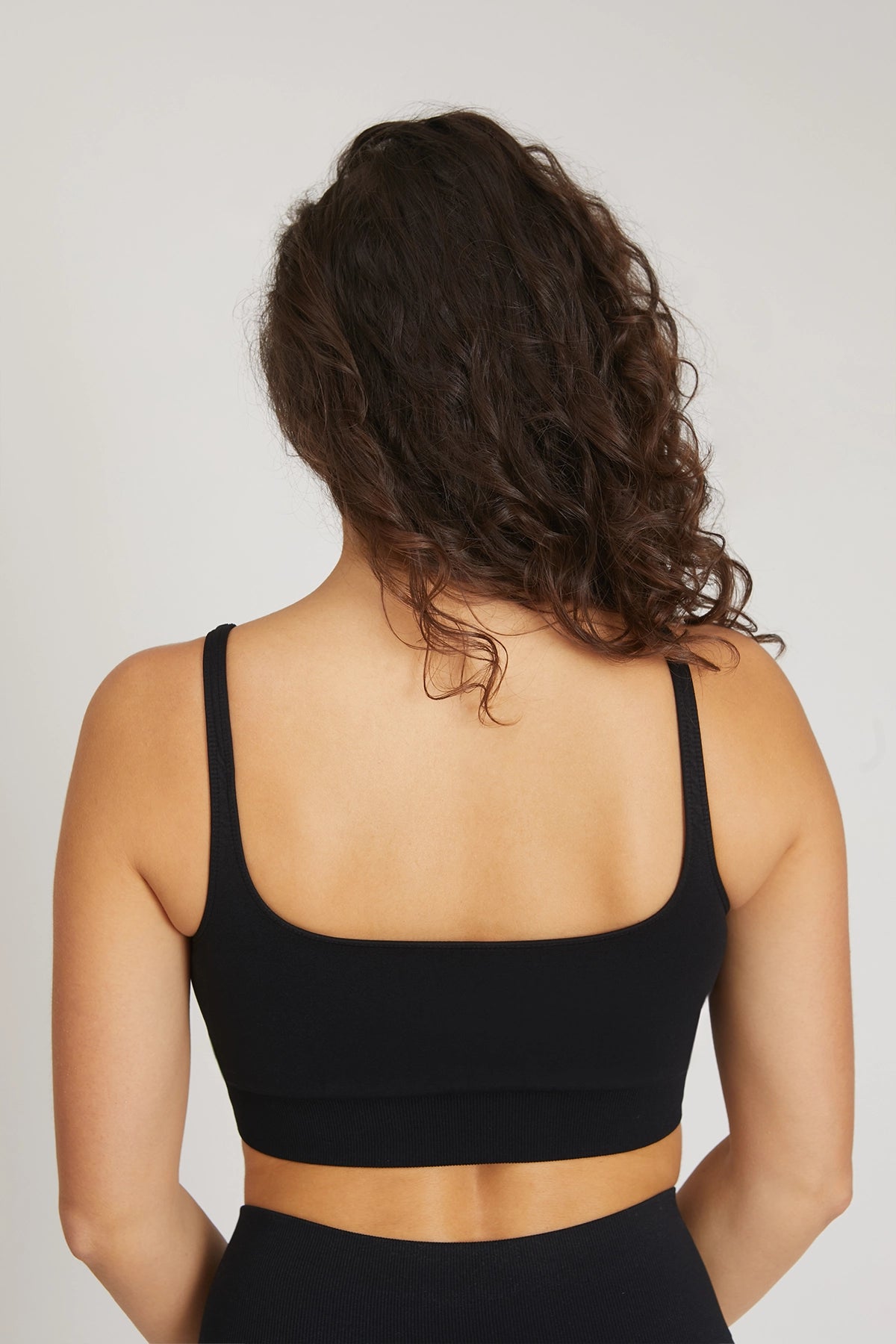 Top sportivo con spalline sottili Confidence Nero - FGM04 - Maglie e Top - fgm04