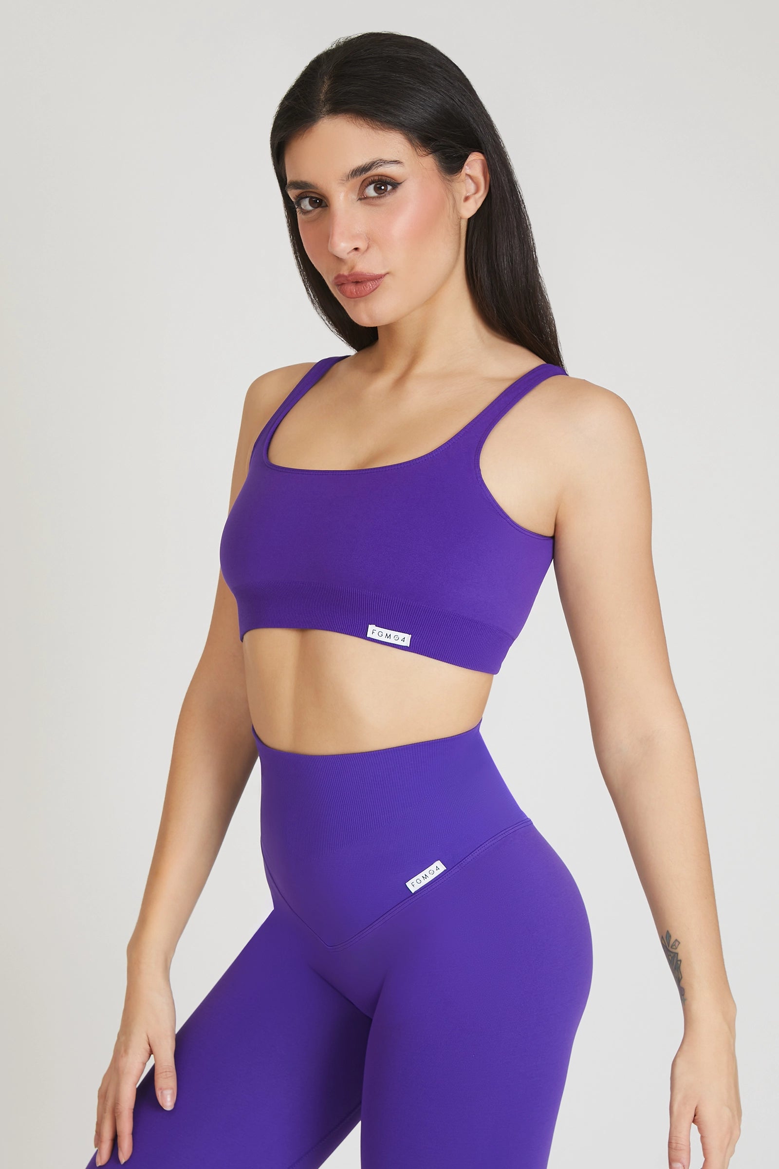 Top Gym Fashion Viola