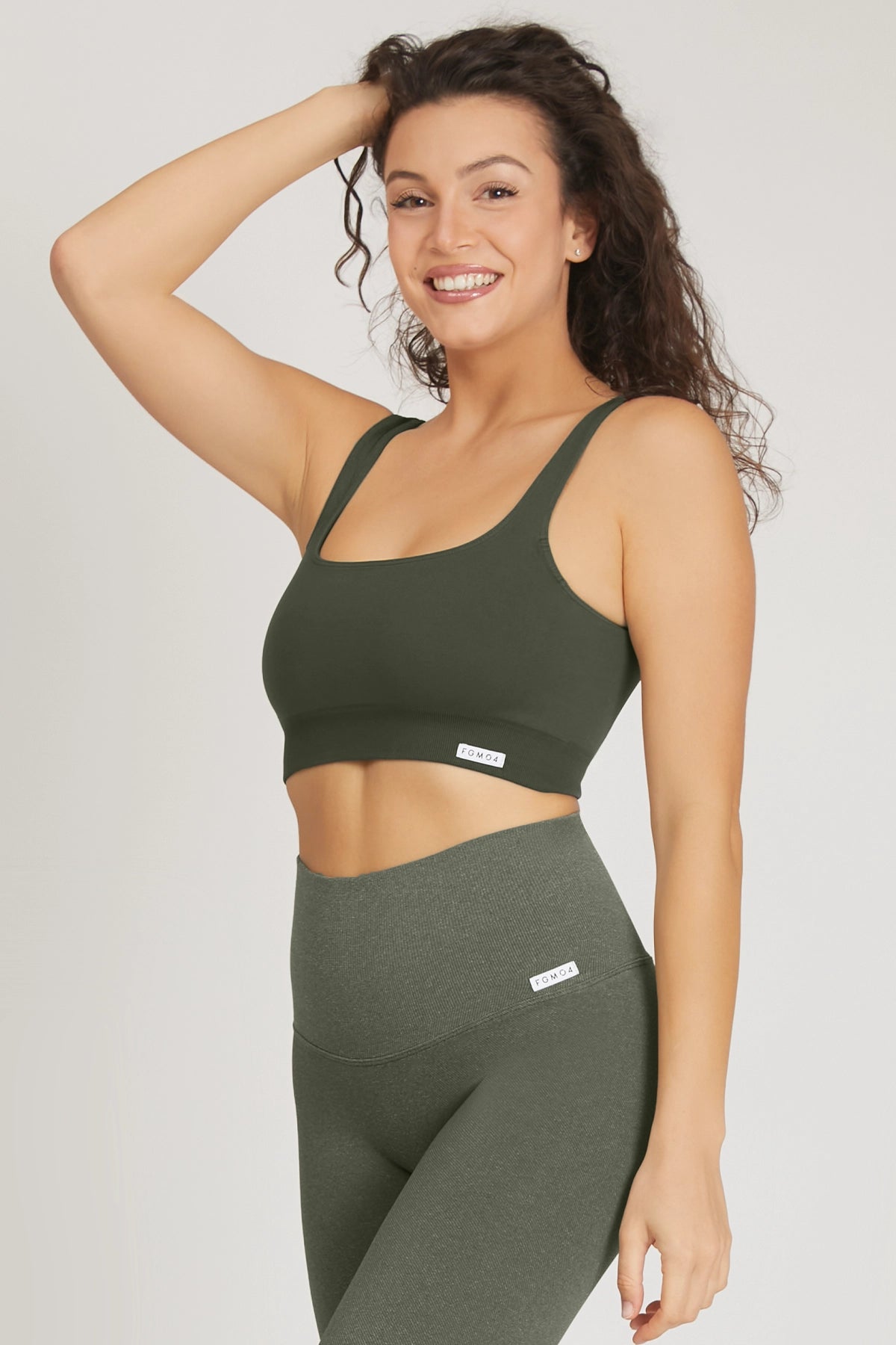 Top sportivo con spalline larghe Gym Fashion Verde Militare - FGM04 - Maglie e Top - fgm04