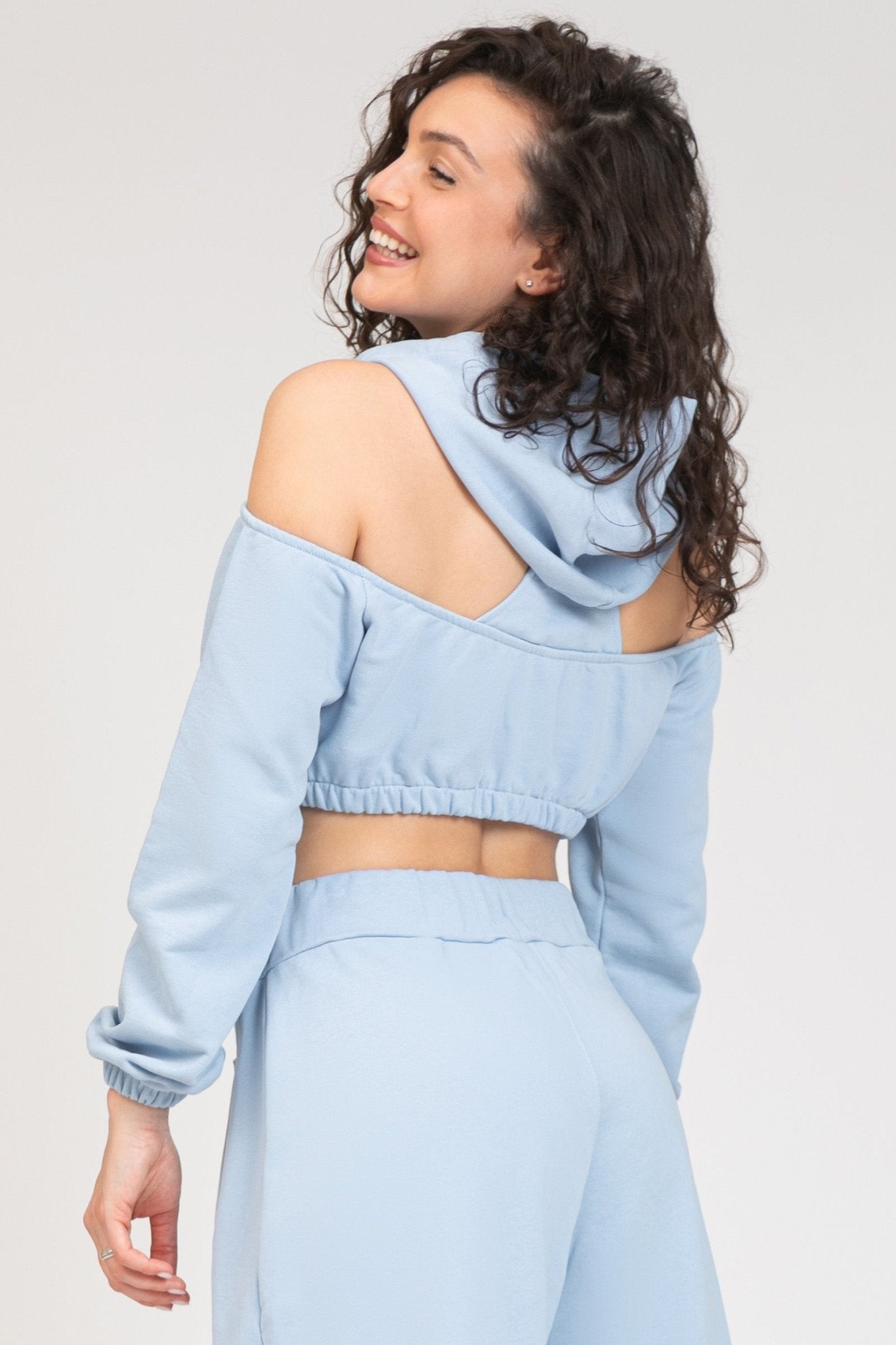 tuta sportiva in cotone oversize cropped Felpa Crop Spalle Scoperte Jasmine Donna New Celeste - FGM04 - Linea Ikonic - fgm04