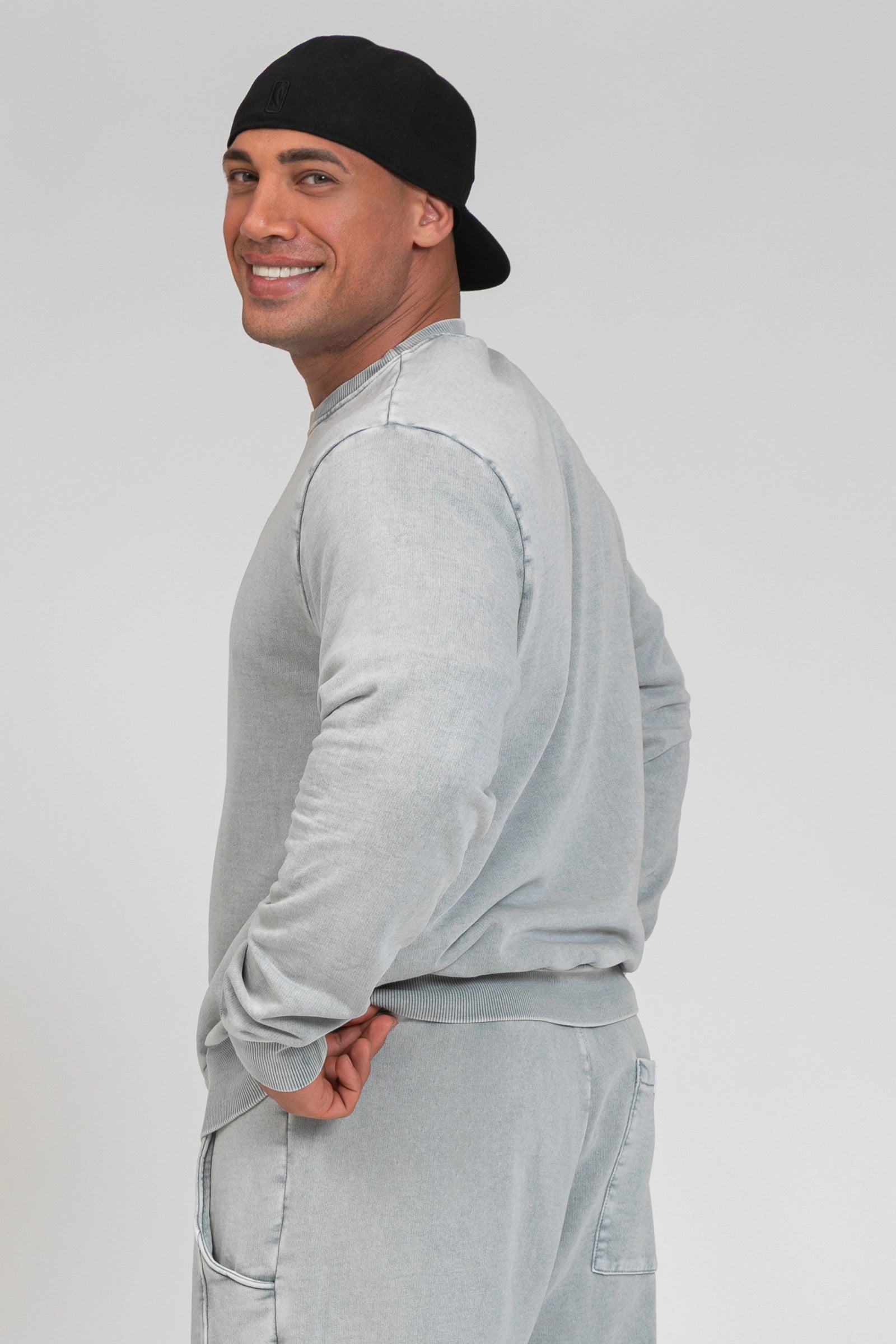 tuta sportiva in cotone oversize  stone washed Felpa Over Uomo Grigio Moonstone - FGM04 - Linea Ikonic Uomo - fgm04