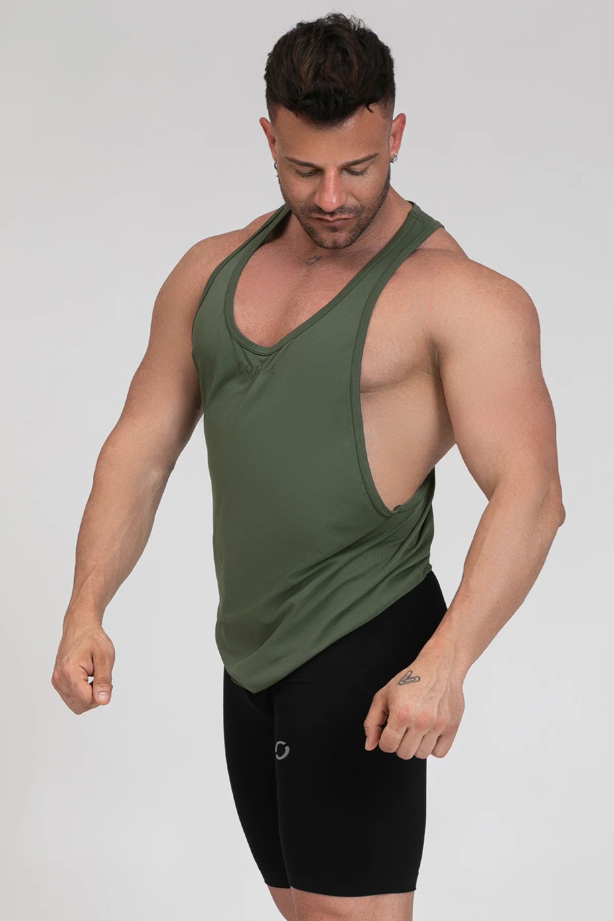 Abbigliamento sportivo tecnico palestra canotta traspirante anti odore Stringer Verde Militare - FGM04 - Linea Ikonic Uomo - fgm04