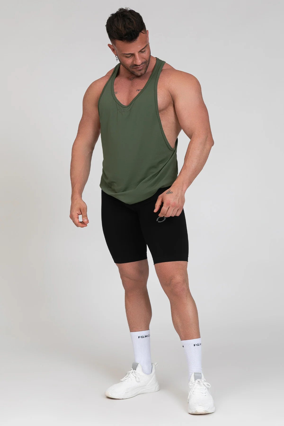 Abbigliamento sportivo tecnico palestra canotta traspirante anti odore Stringer Verde Militare - FGM04 - Linea Ikonic Uomo - fgm04