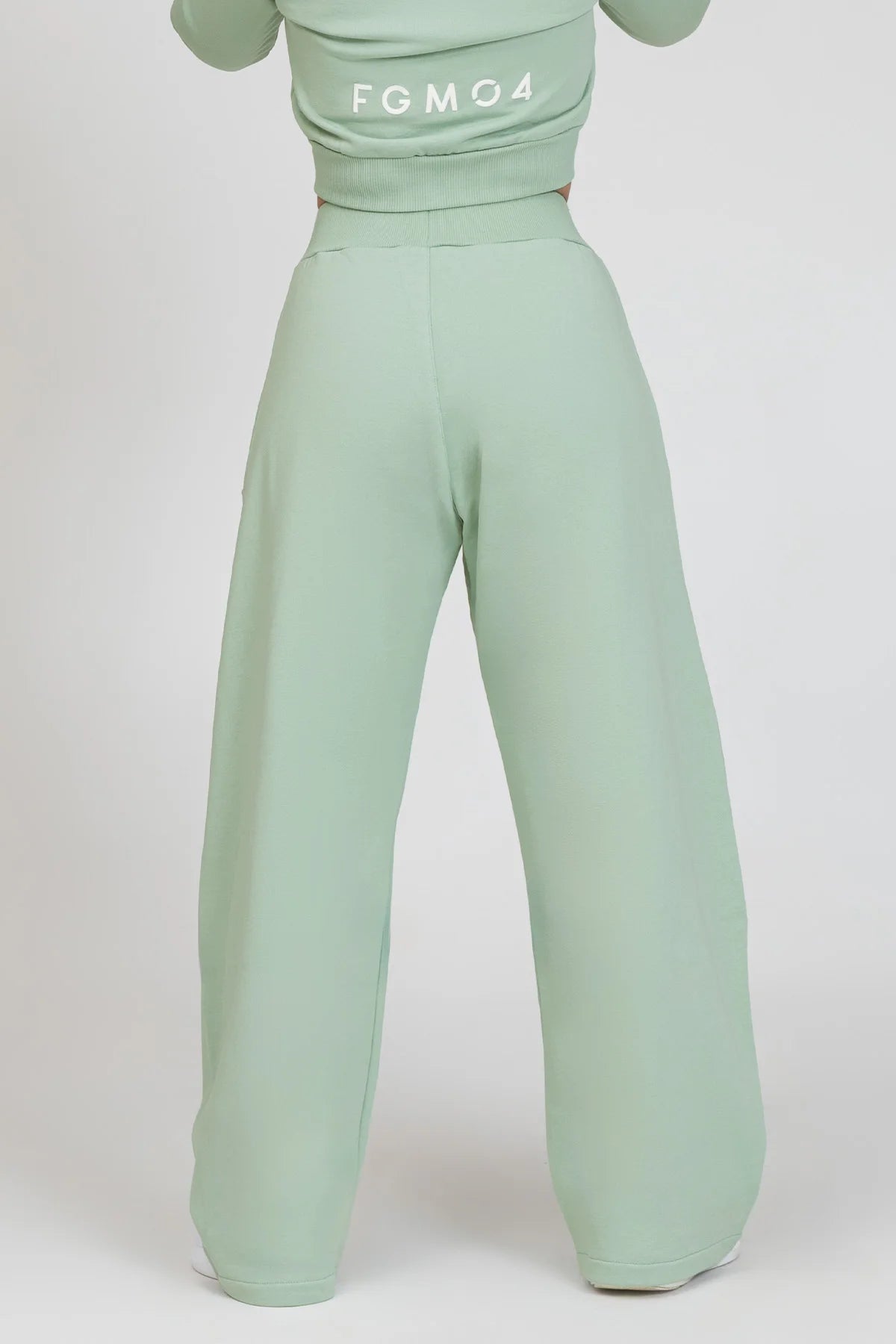 Pantaloni della tuta sportivi donna in cotone oversize Pantalone Baggy Ikonic FW 24/25 Verde Menta - FGM04 - Linea Ikonic - fgm04