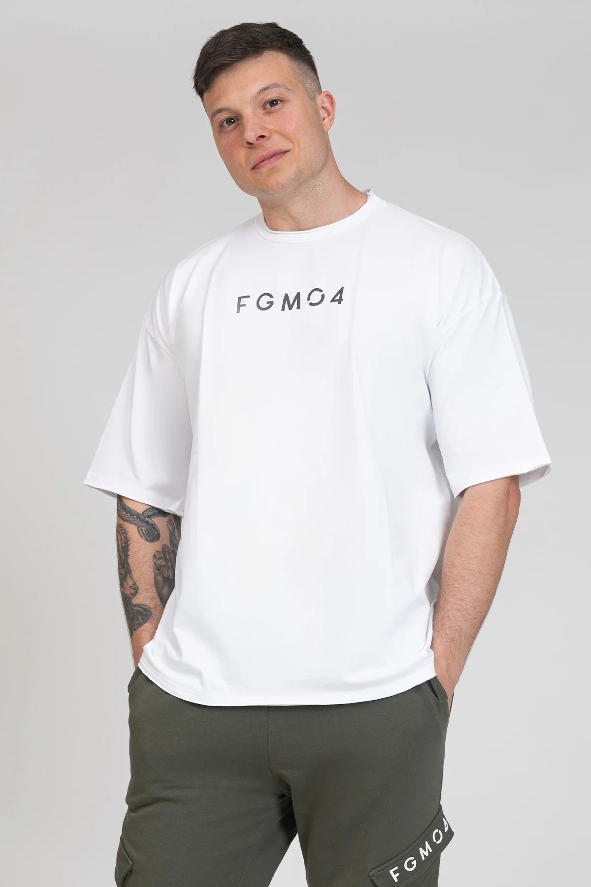 Maglia sportiva t-shirt in cotone oversize unisex WorkOut Extra Large Uomo Bianco - FGM04 - Linea Ikonic Uomo - fgm04