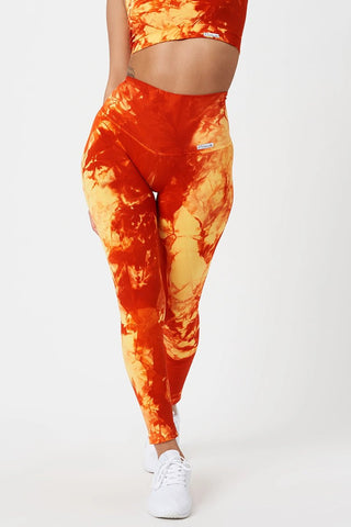Leggings sportivi con tecnologia FIR push up con arricciatura Tie-die batik  Elements Fuoco Giallo Arancione - FGM04 - LEGGINGS ANTICELLULITE - fgm04